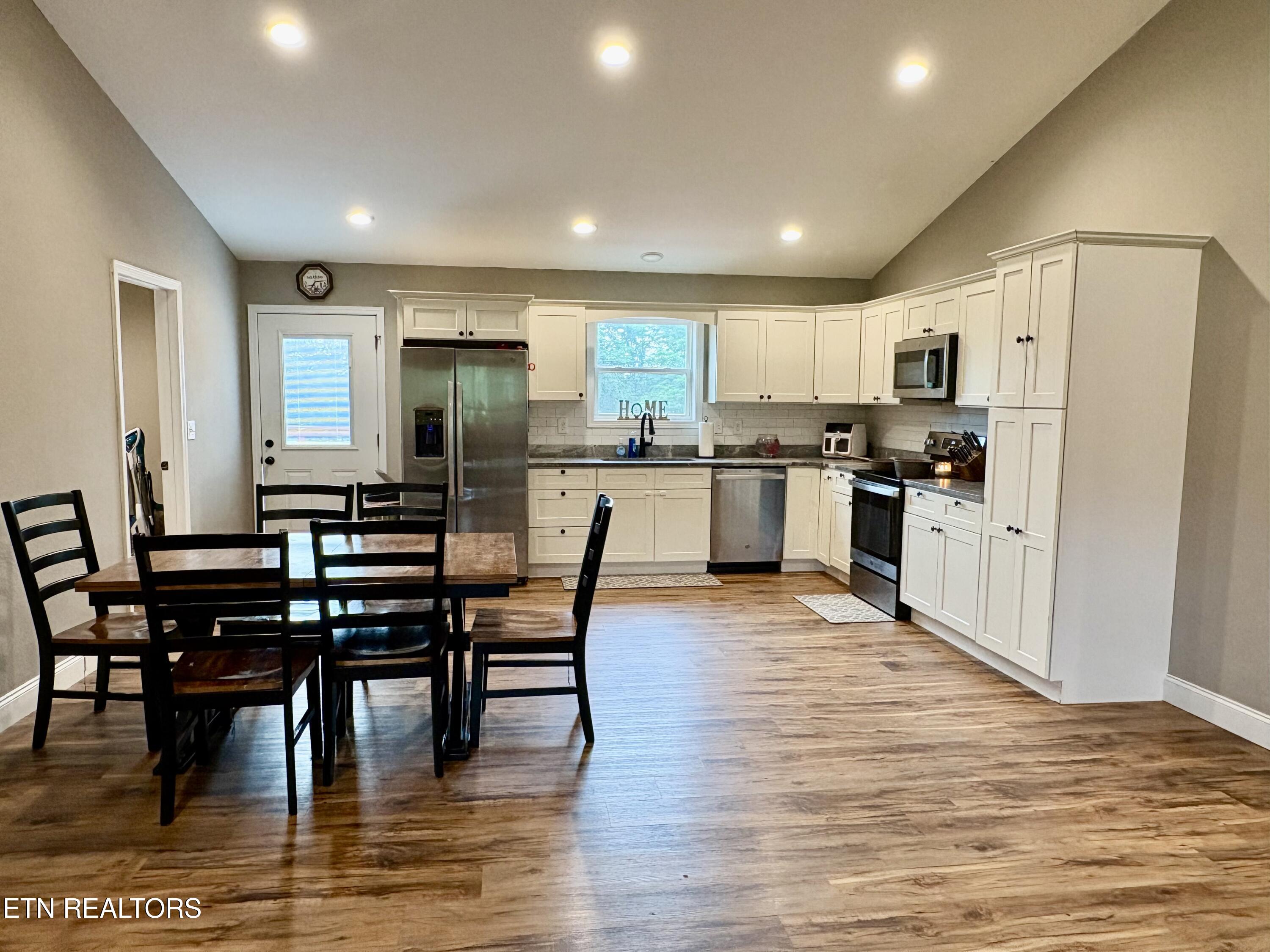327 Thomas Loop Road Sevierville TN 37876