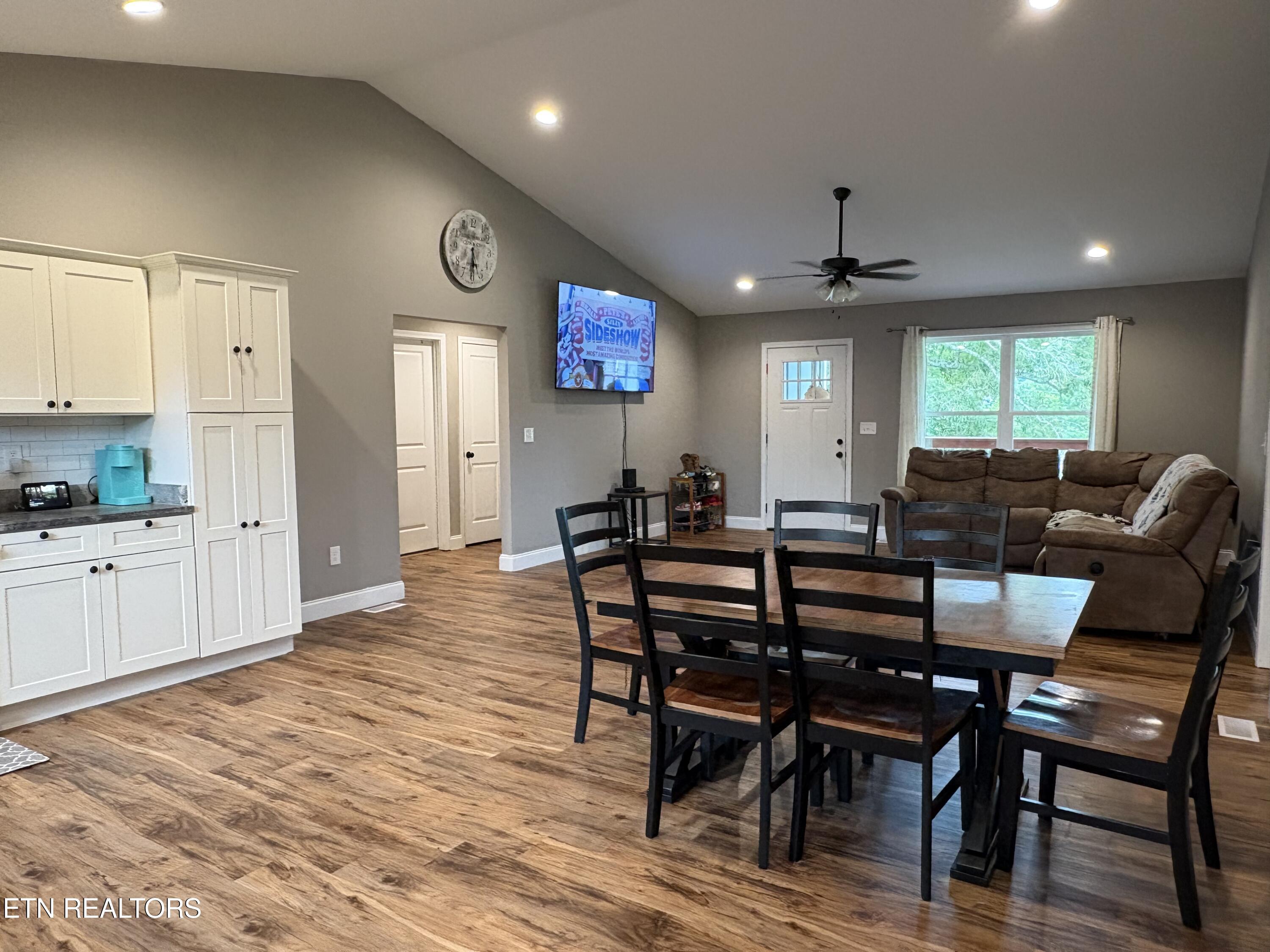 327 Thomas Loop Road Sevierville TN 37876