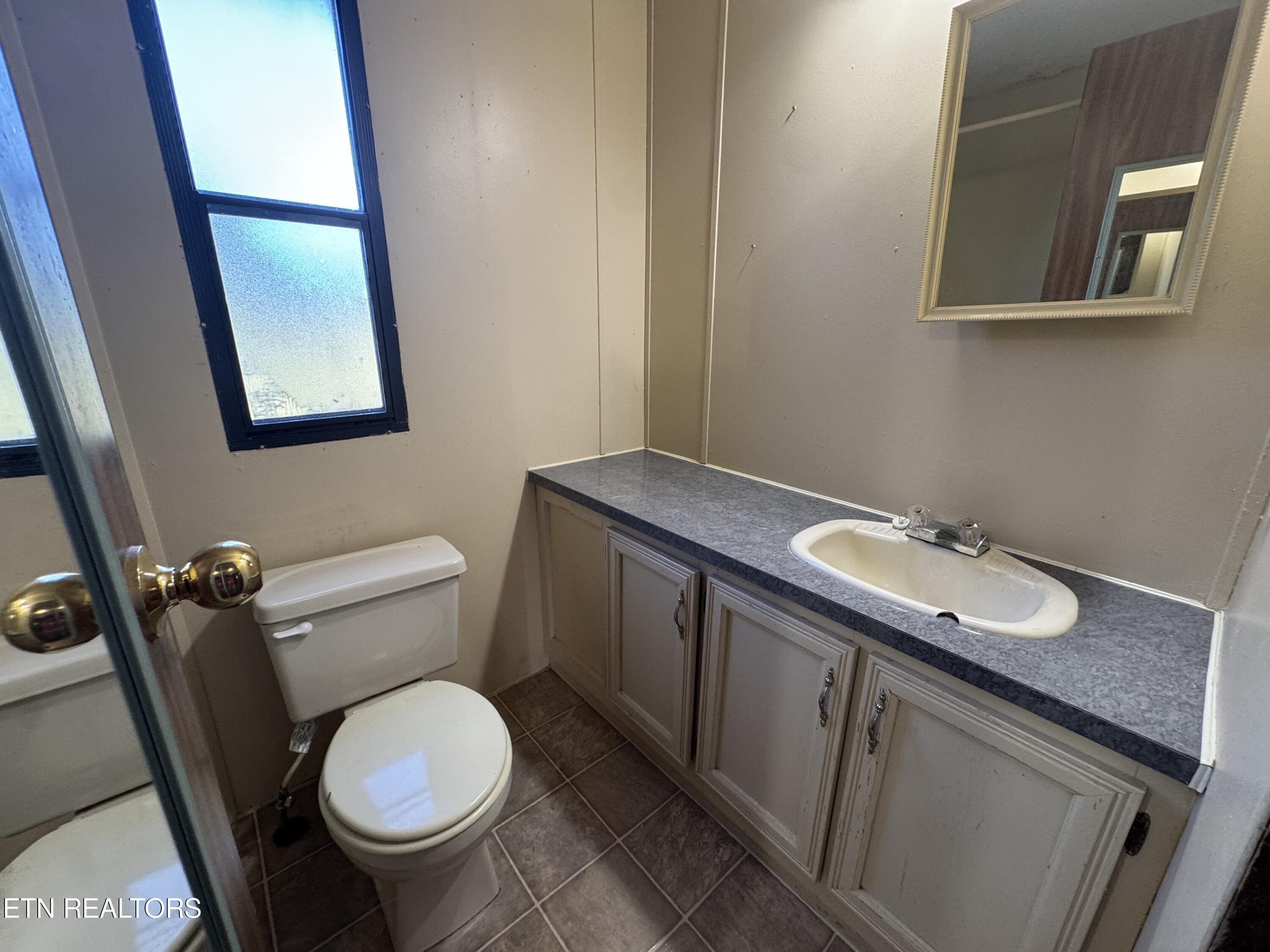 865 Shade Pressnell Road Tazewell TN 37879