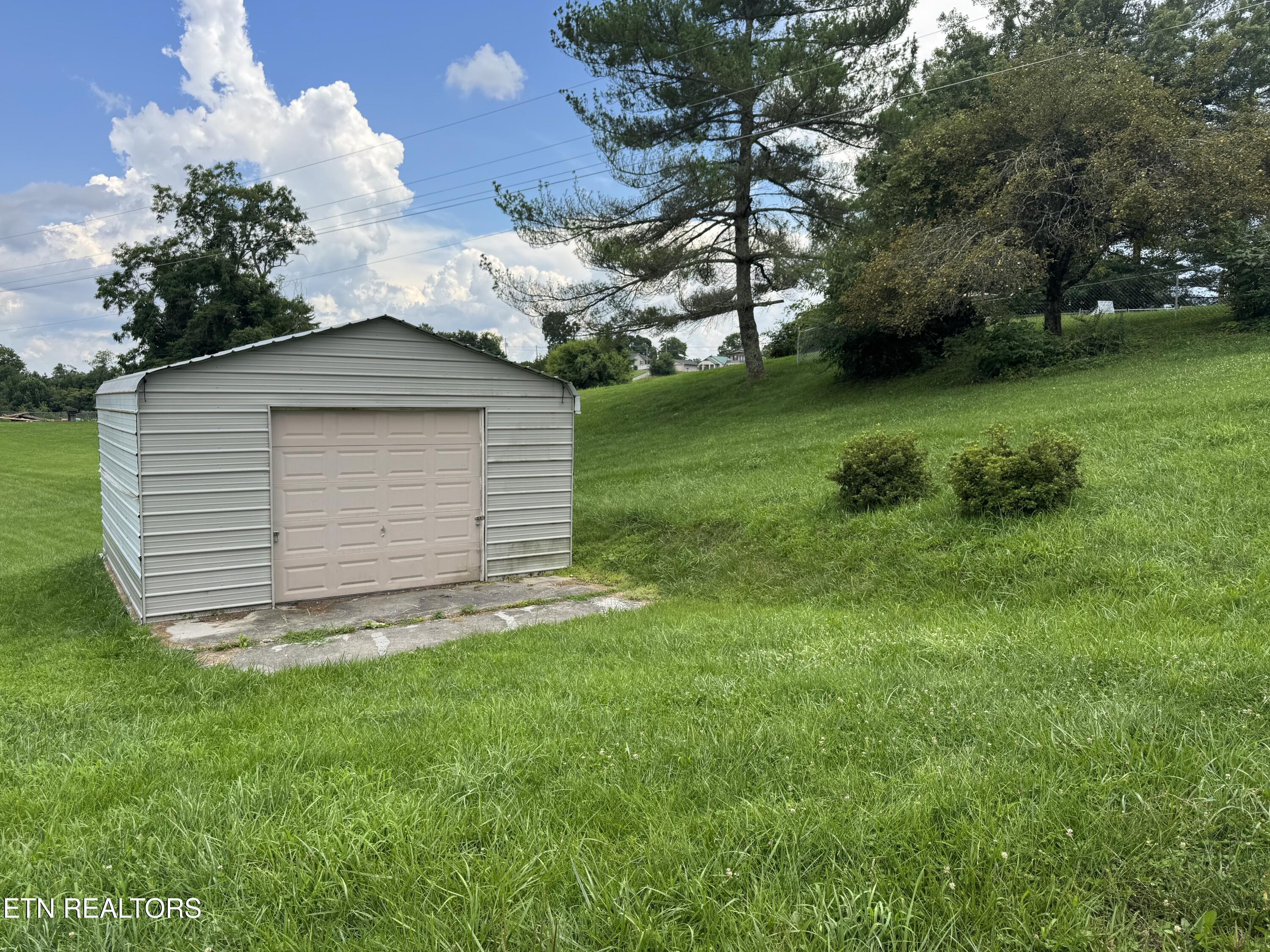 865 Shade Pressnell Road Tazewell TN 37879