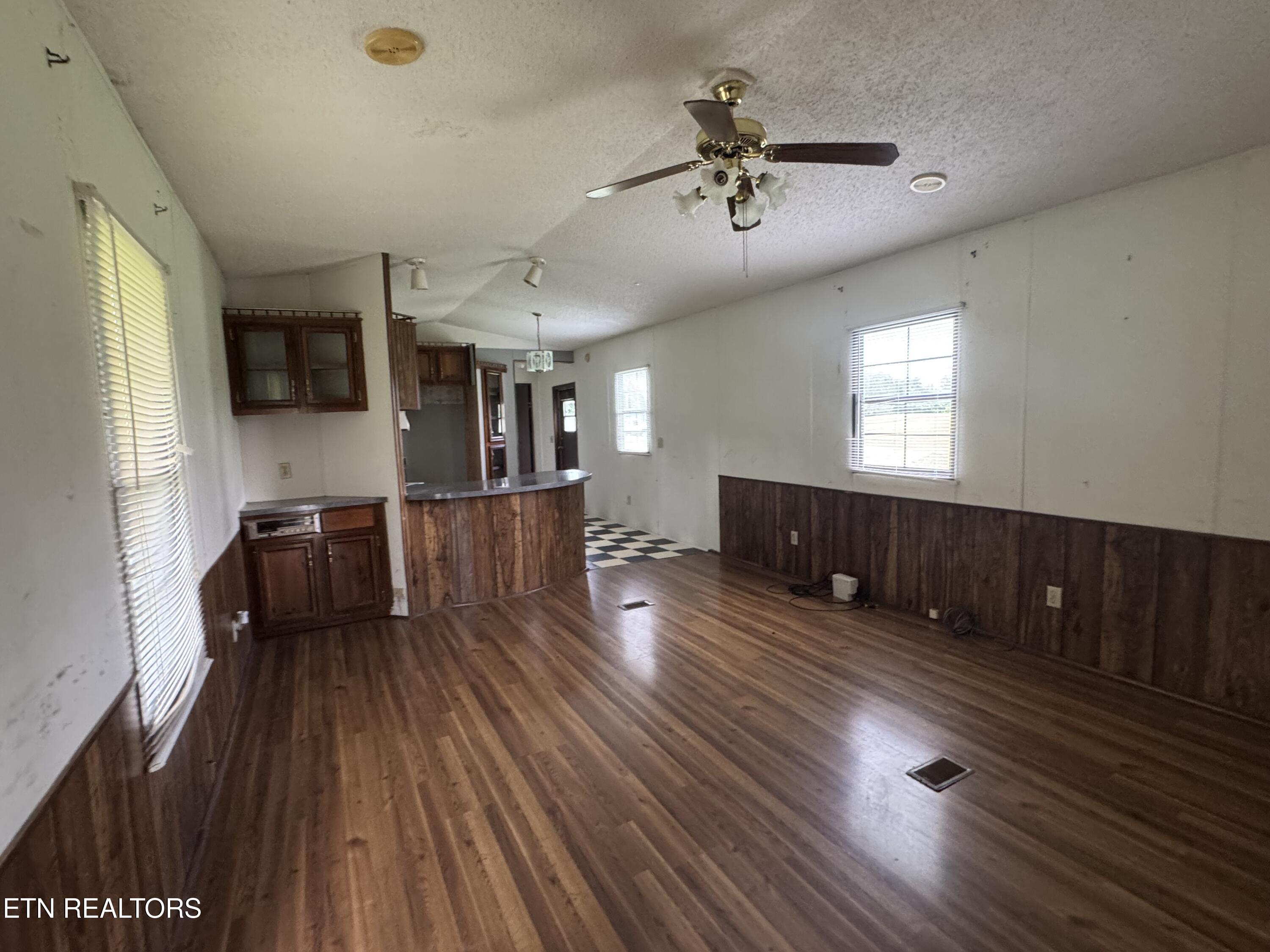865 Shade Pressnell Road Tazewell TN 37879