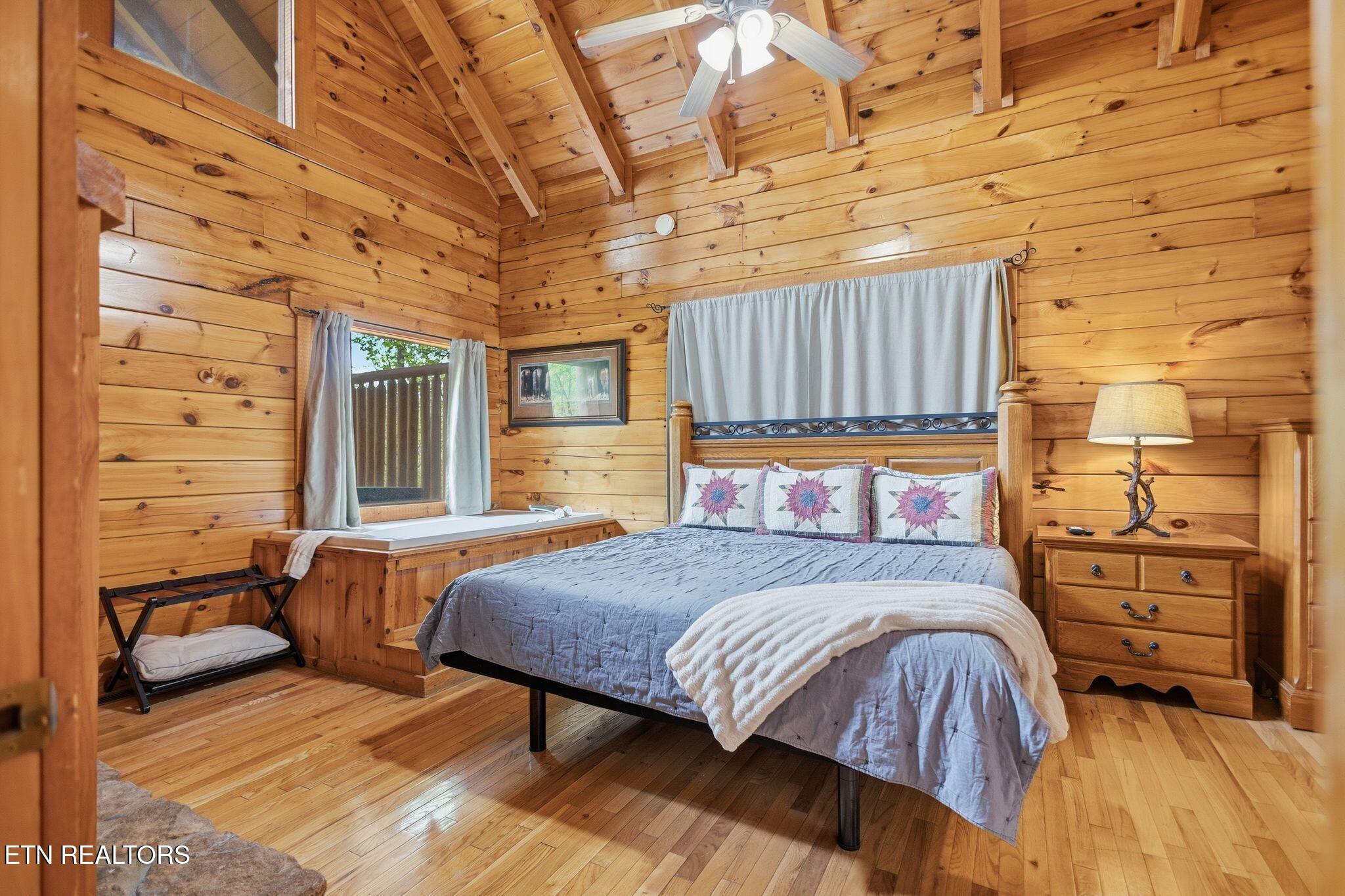 1118 Ski View Lane Sevierville TN 37876