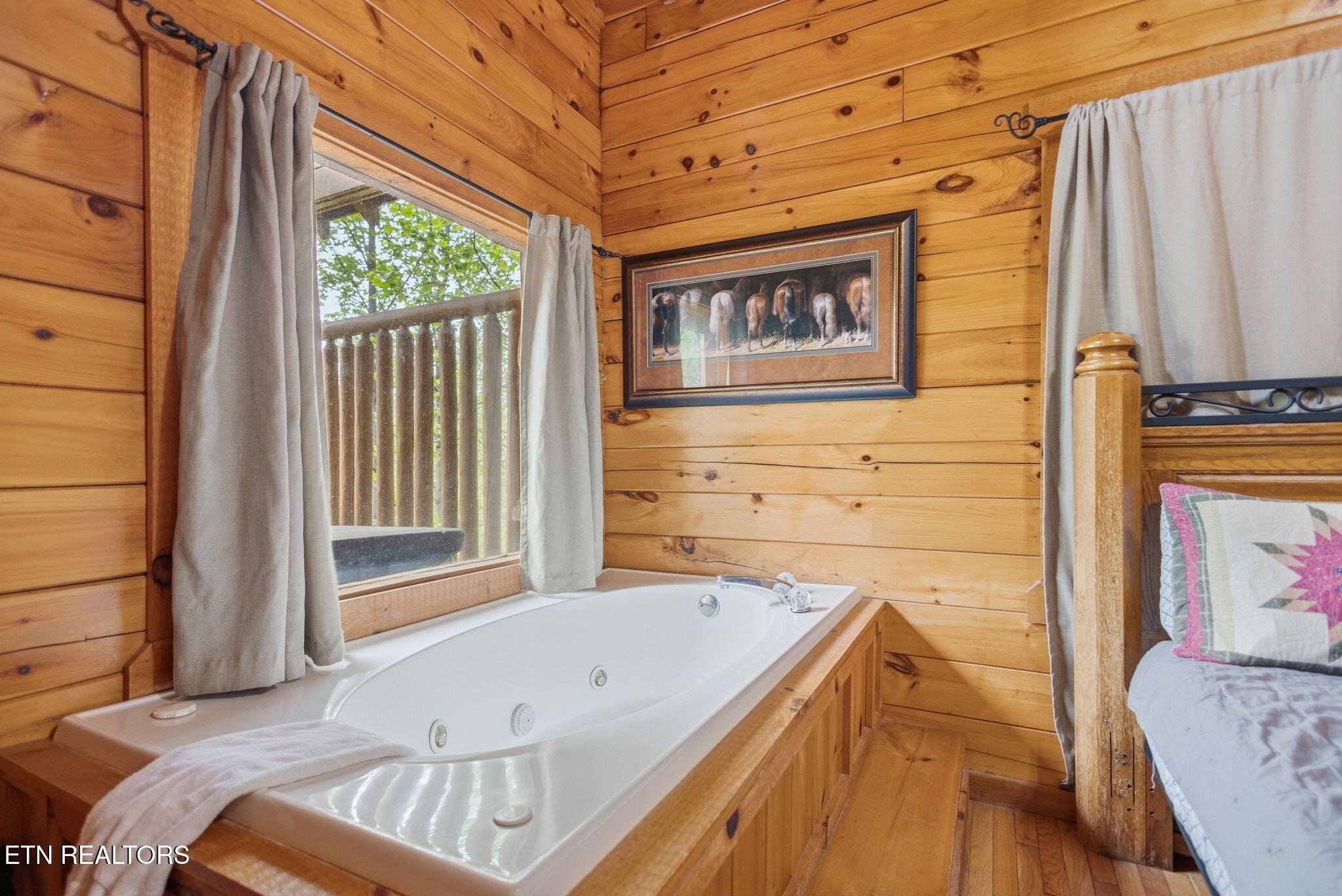 1118 Ski View Lane Sevierville TN 37876