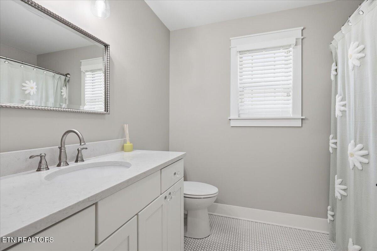 2113 Leah Lane Maryville TN 37803