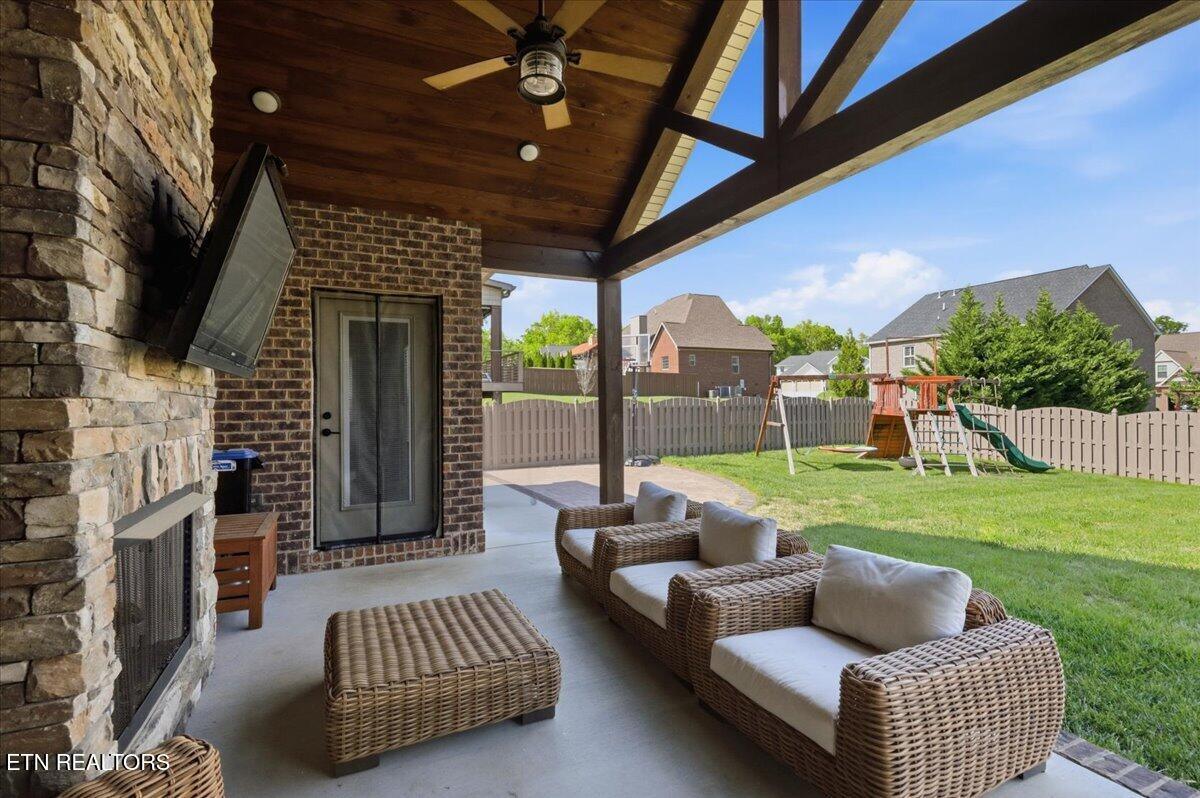 2113 Leah Lane Maryville TN 37803