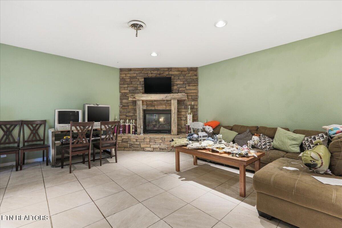 1138 Vista Drive Sevierville TN 37862