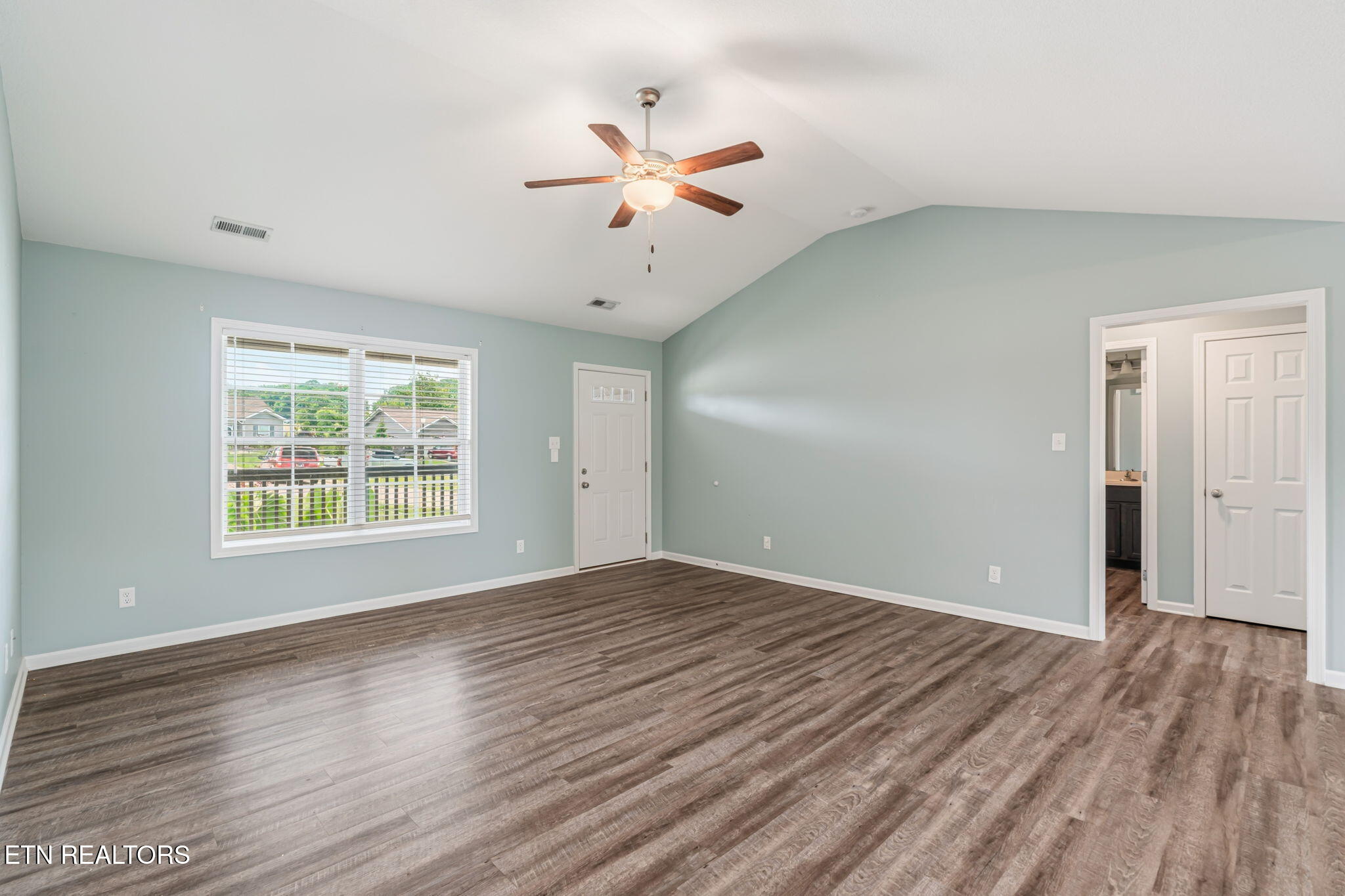 125 Hartfield Lane Loudon TN 37774