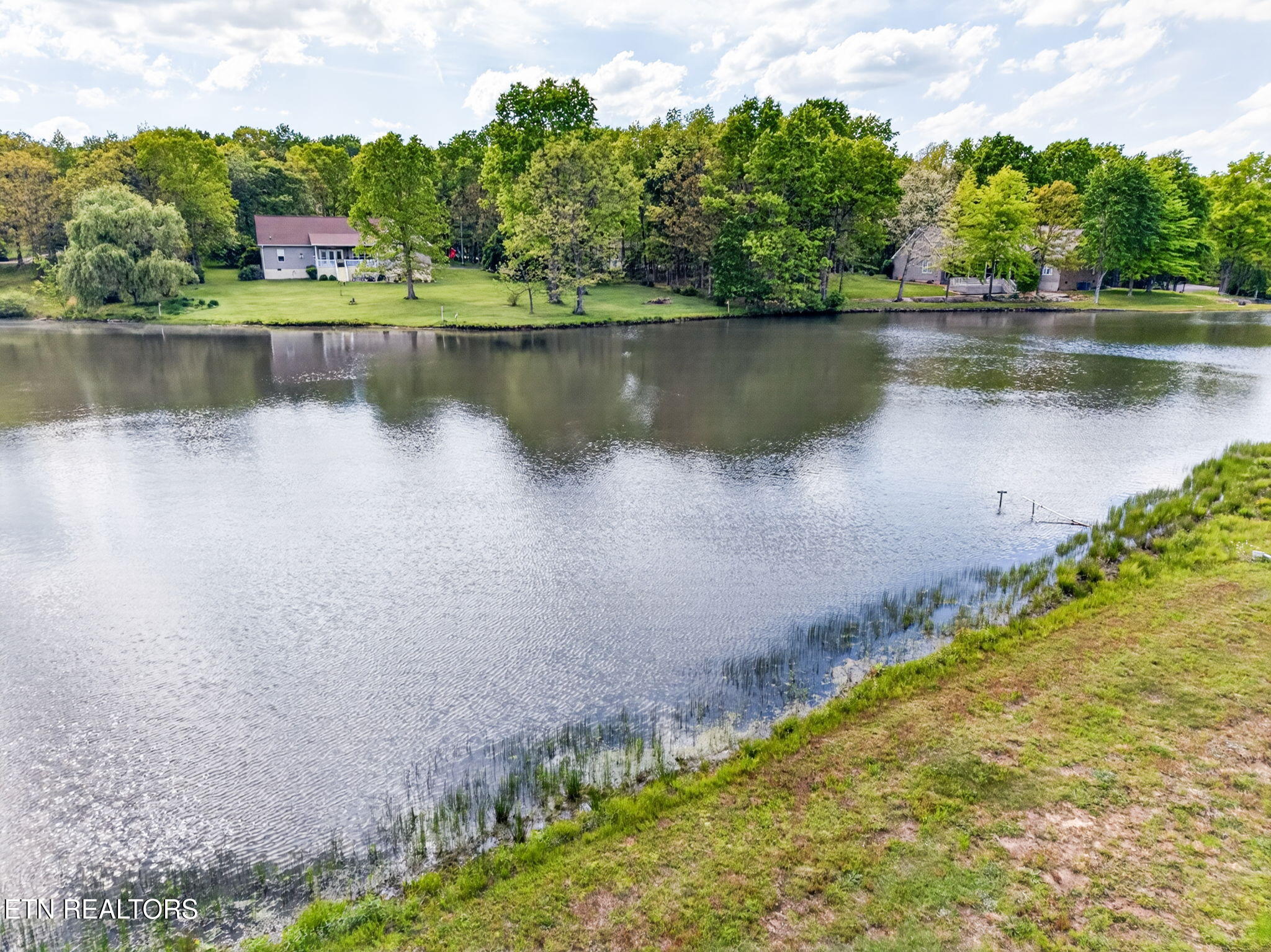 321 Magnolia Lane Crossville TN 38555