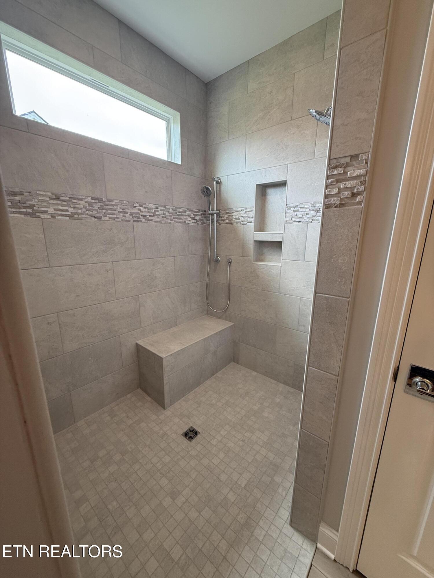 174 Honeysuckle Drive Lenoir City TN 37771