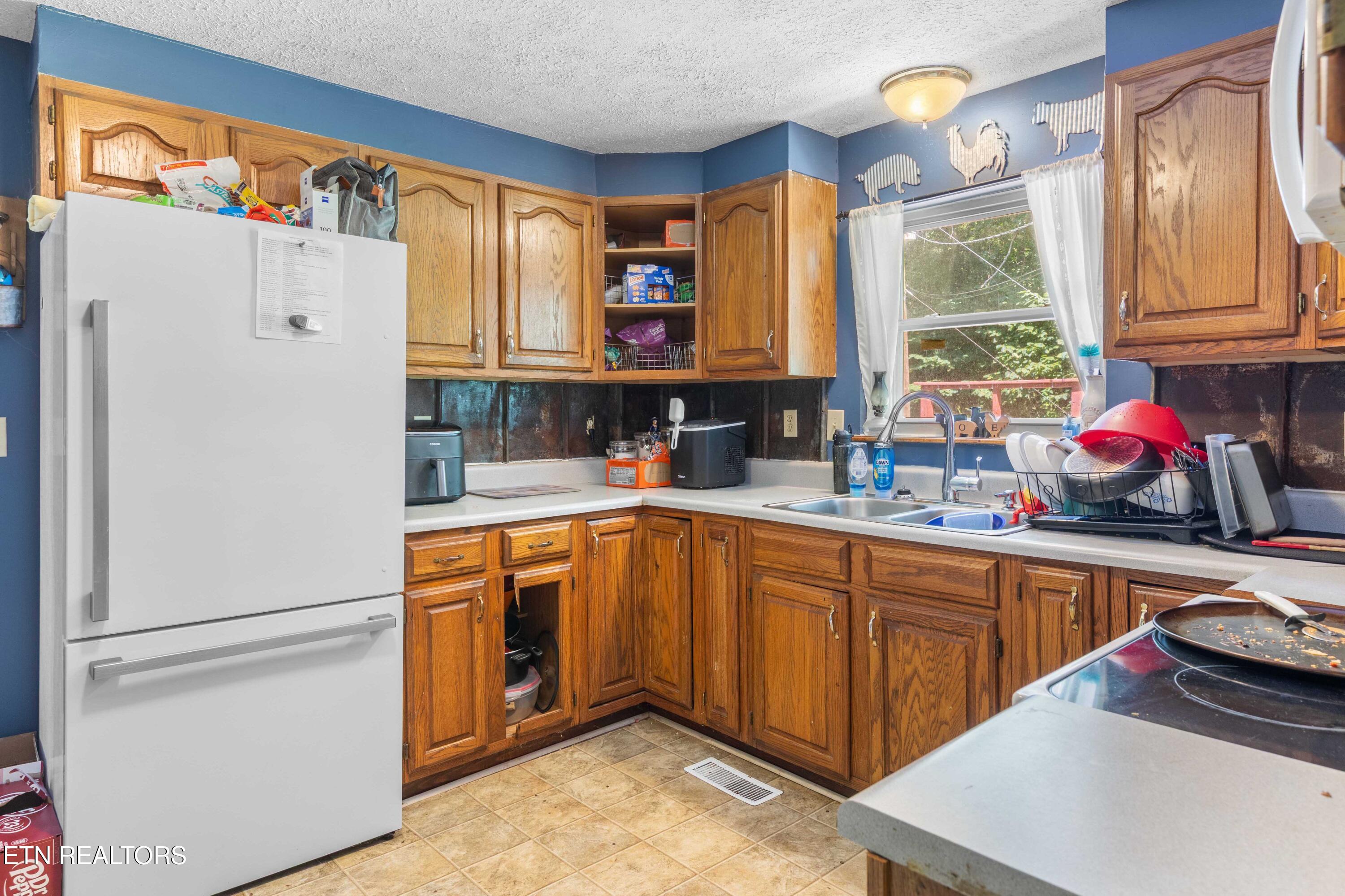 187 Vinsant Hollow Lane Jacksboro TN 37757