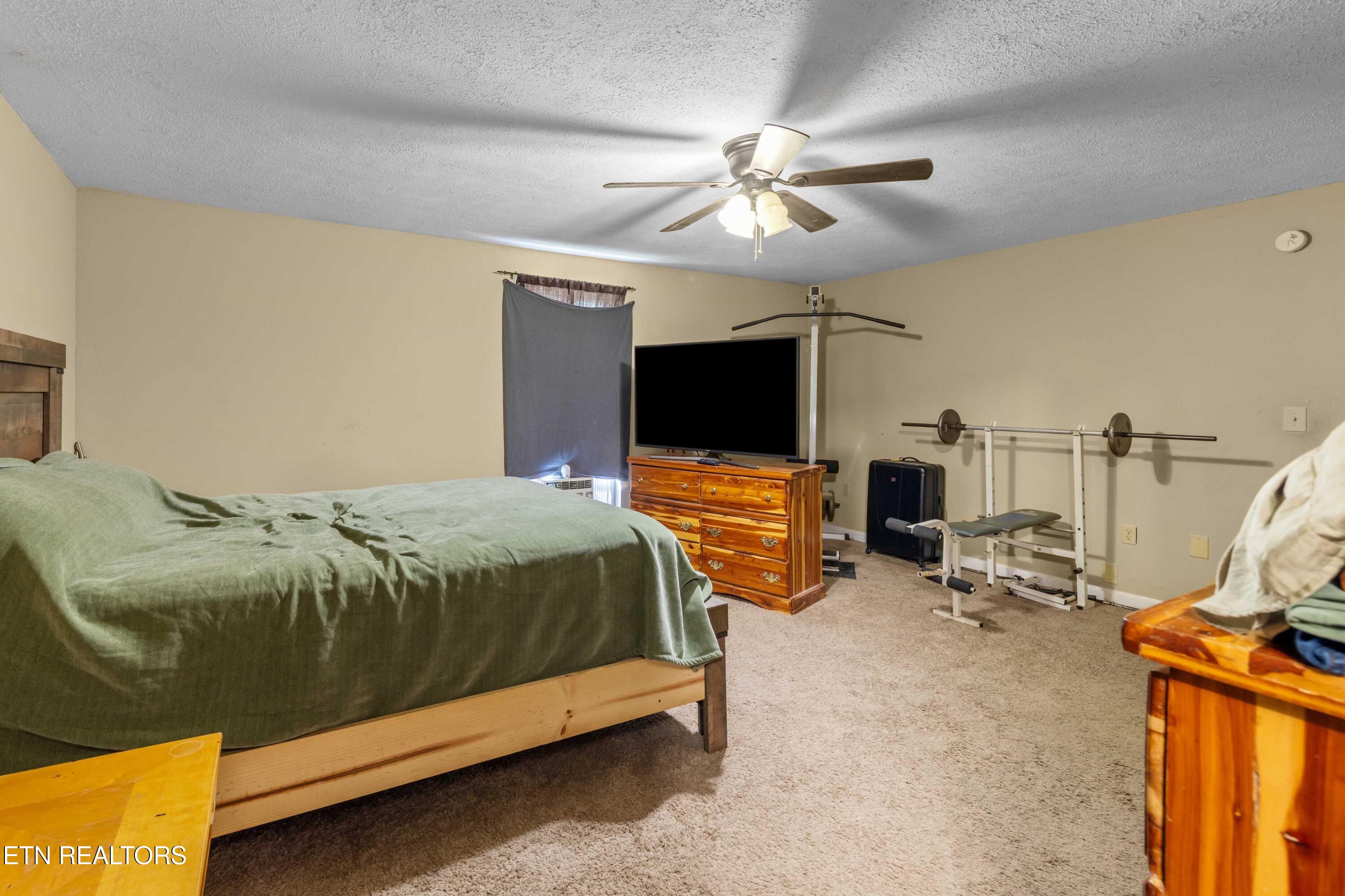 187 Vinsant Hollow Lane Jacksboro TN 37757