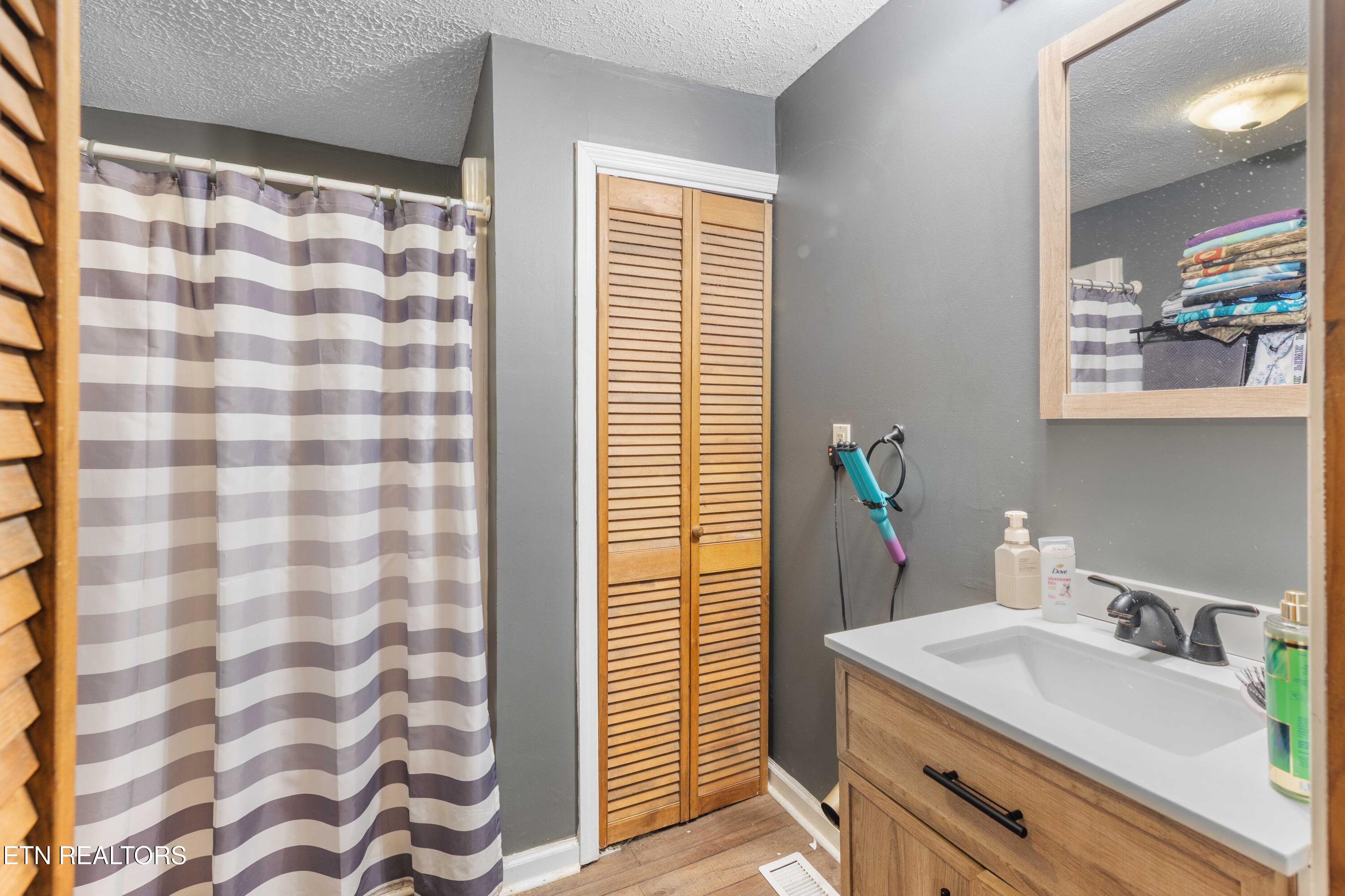 187 Vinsant Hollow Lane Jacksboro TN 37757