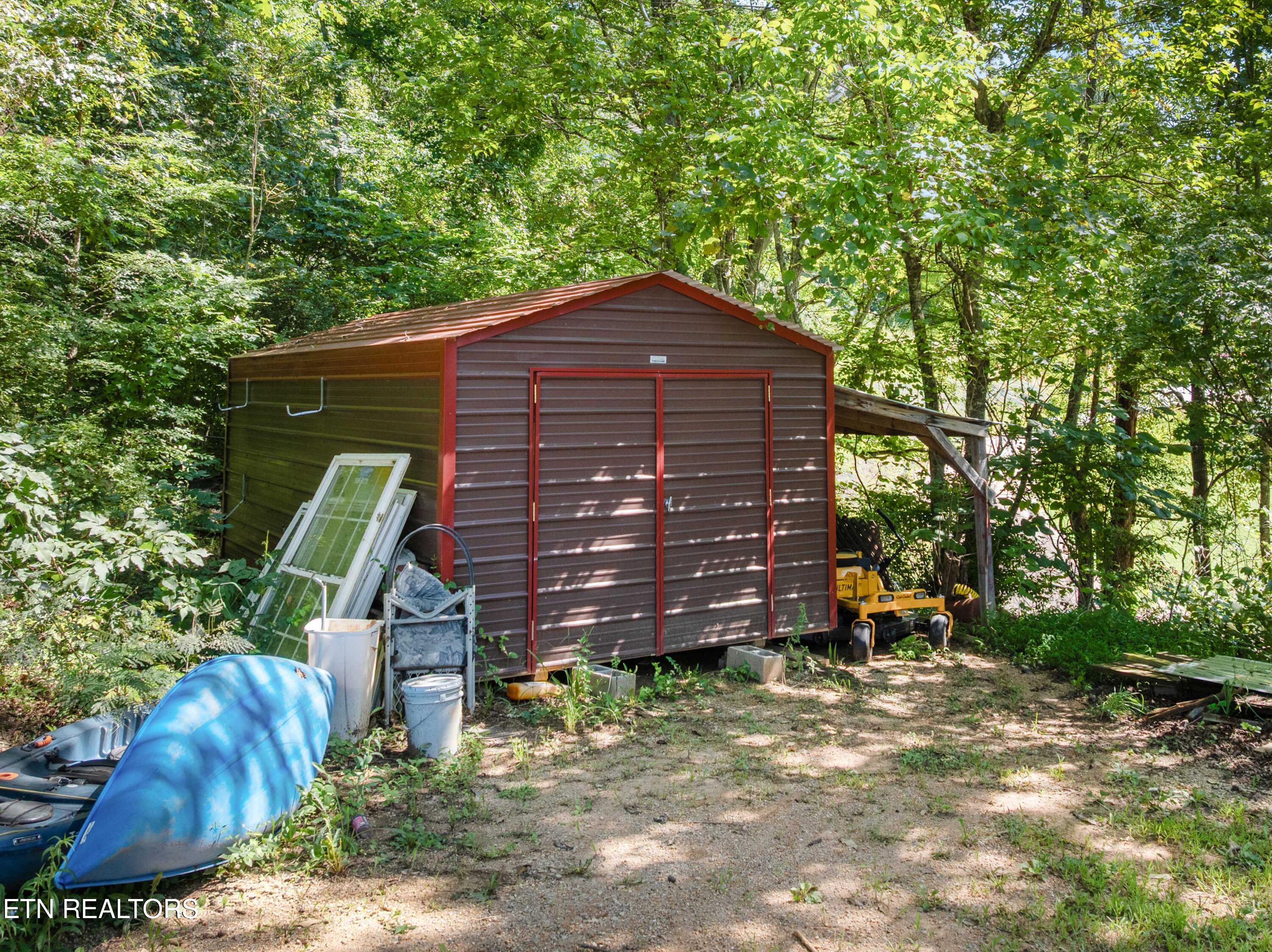 187 Vinsant Hollow Lane Jacksboro TN 37757