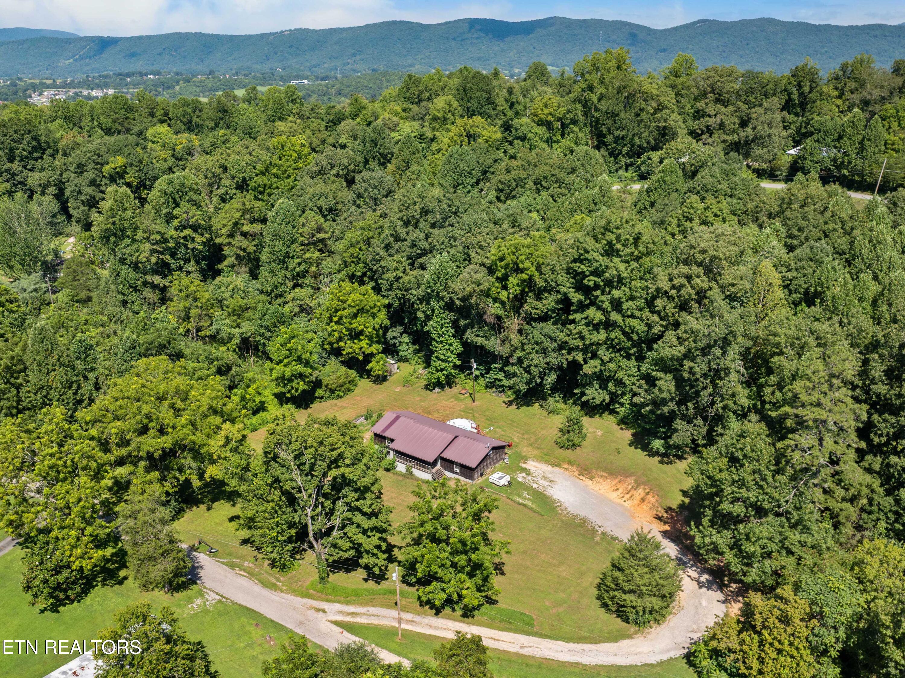 187 Vinsant Hollow Lane Jacksboro TN 37757