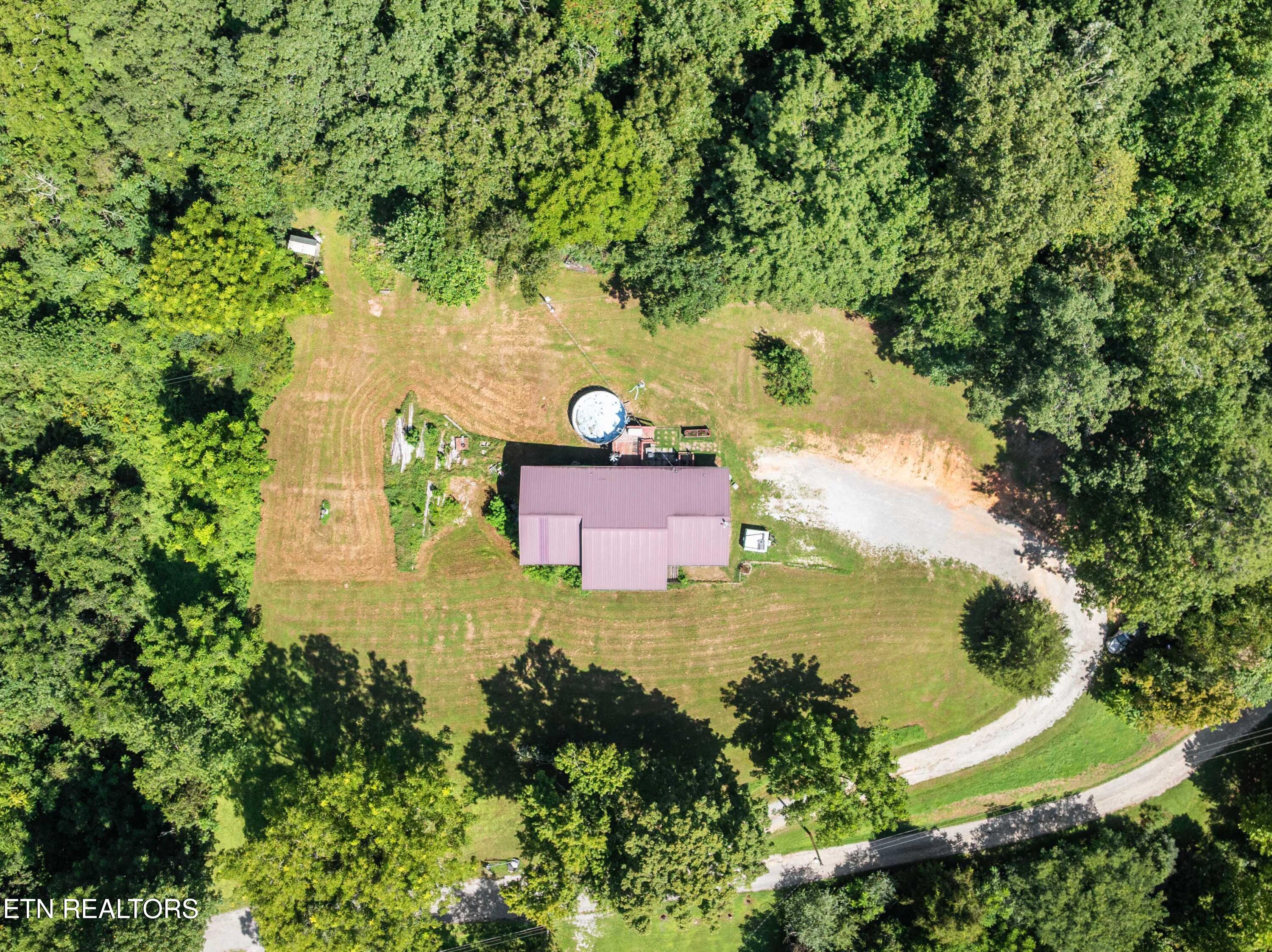 187 Vinsant Hollow Lane Jacksboro TN 37757