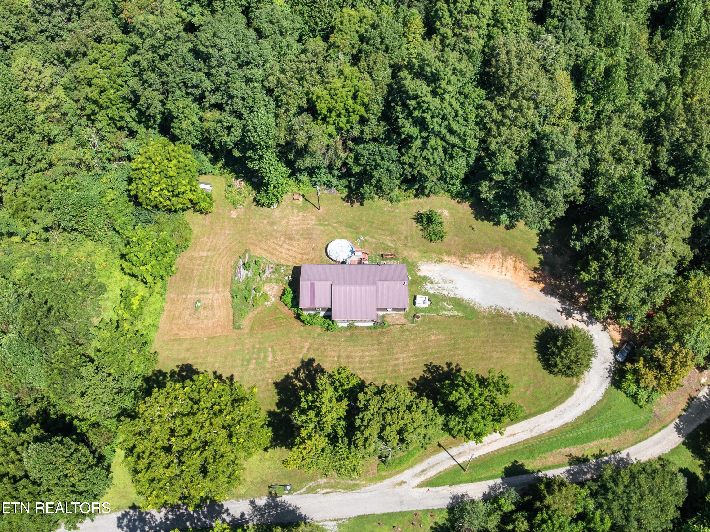 187 Vinsant Hollow Lane Jacksboro TN 37757