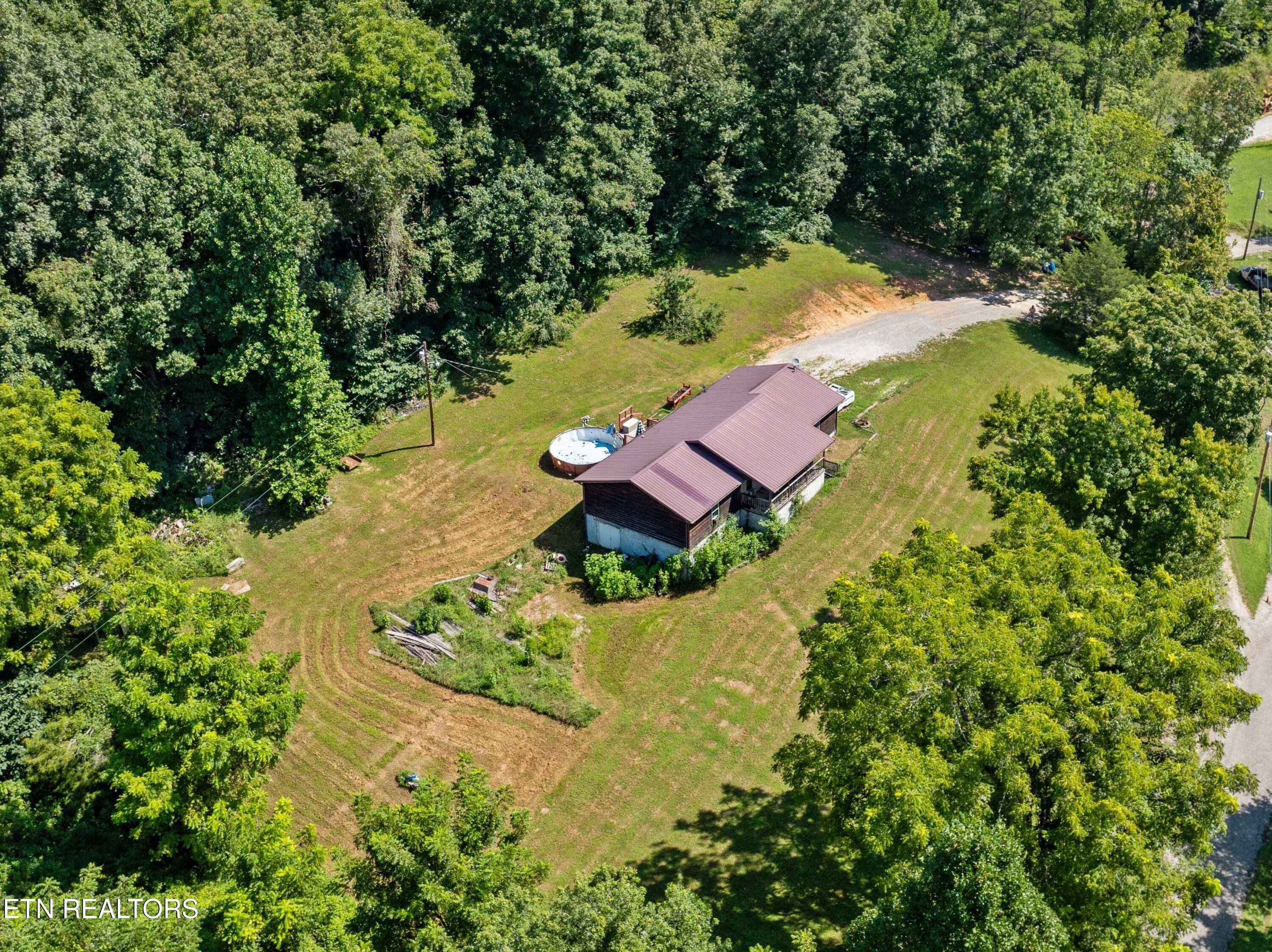 187 Vinsant Hollow Lane Jacksboro TN 37757