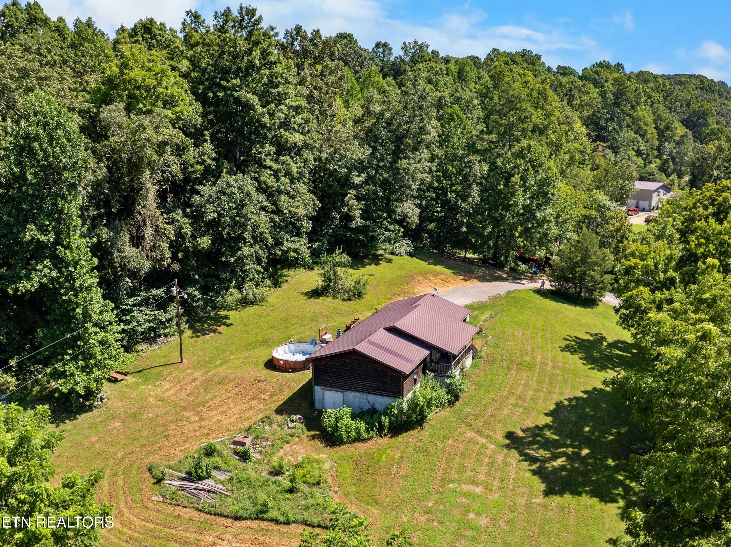 187 Vinsant Hollow Lane Jacksboro TN 37757