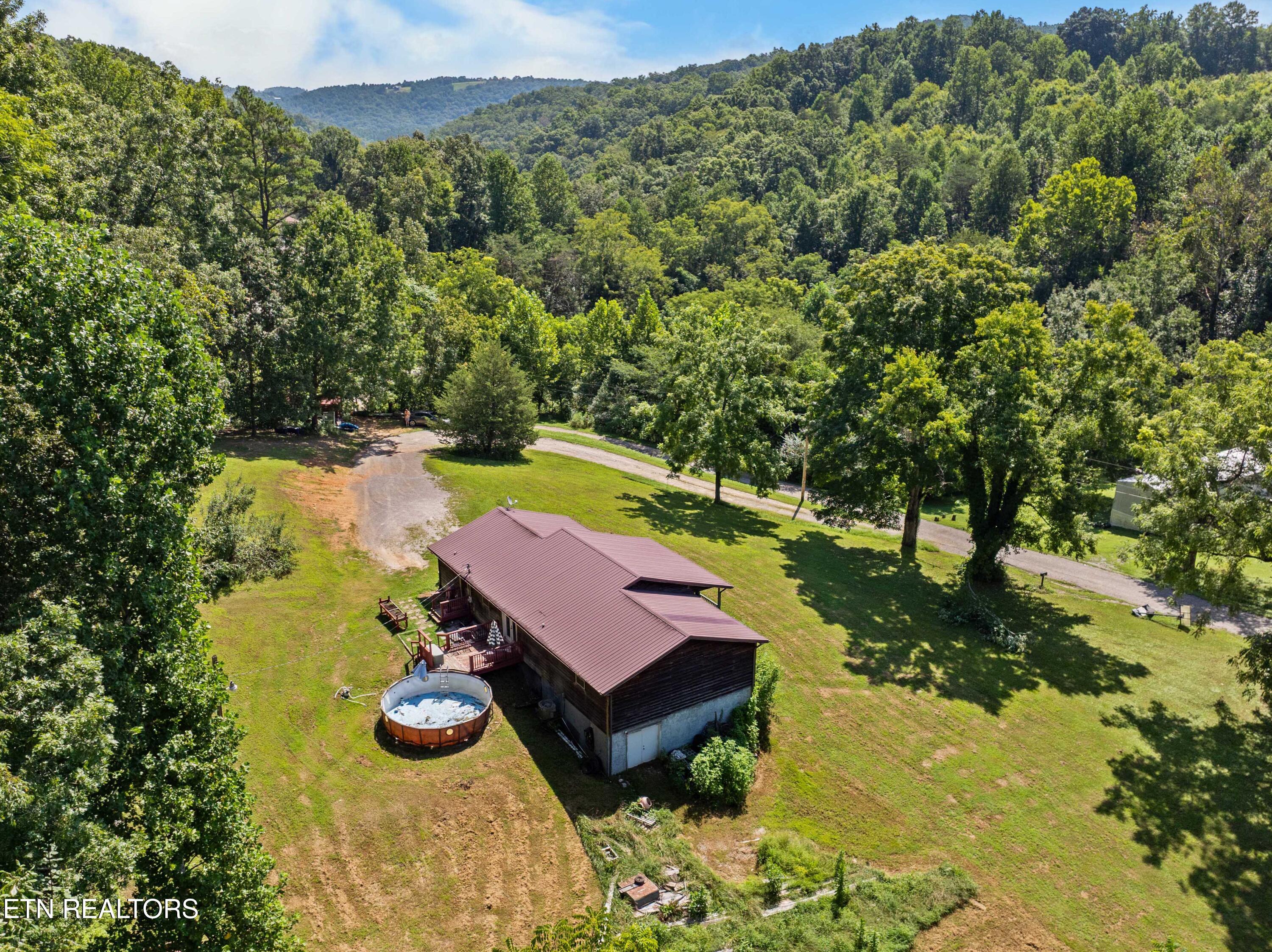 187 Vinsant Hollow Lane Jacksboro TN 37757