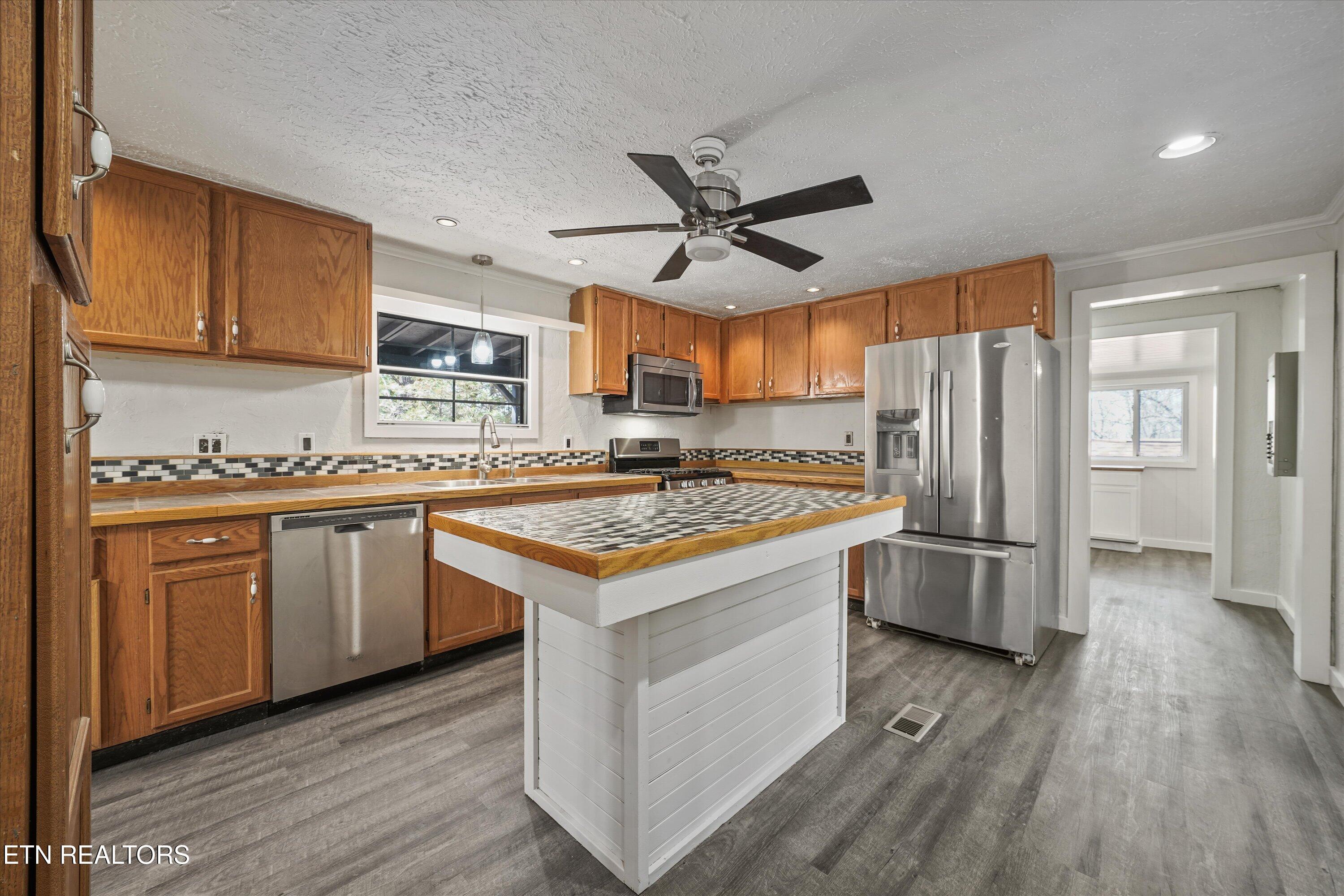 3670 Chilhowee Trail Maryville TN 37803