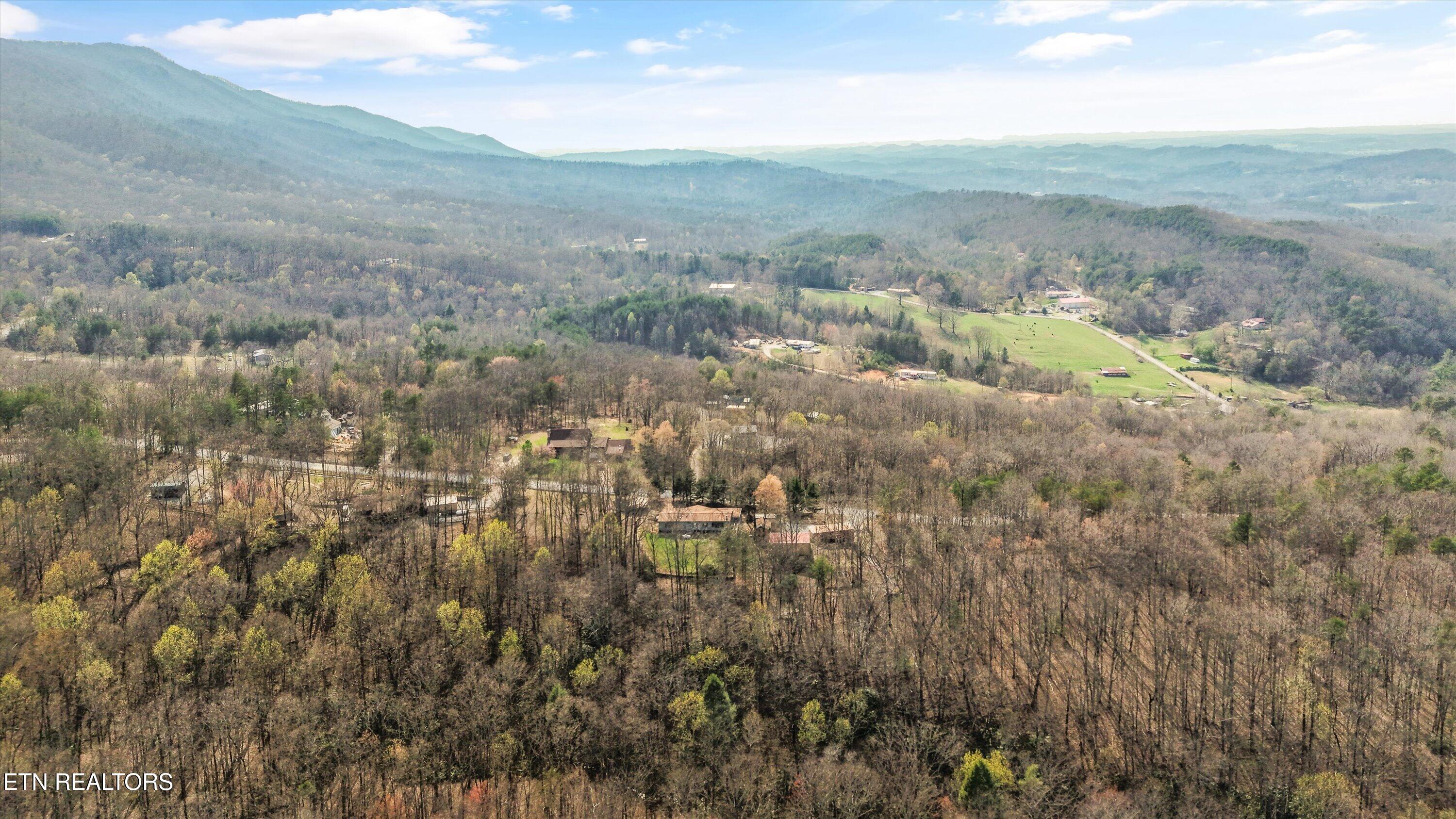 3670 Chilhowee Trail Maryville TN 37803
