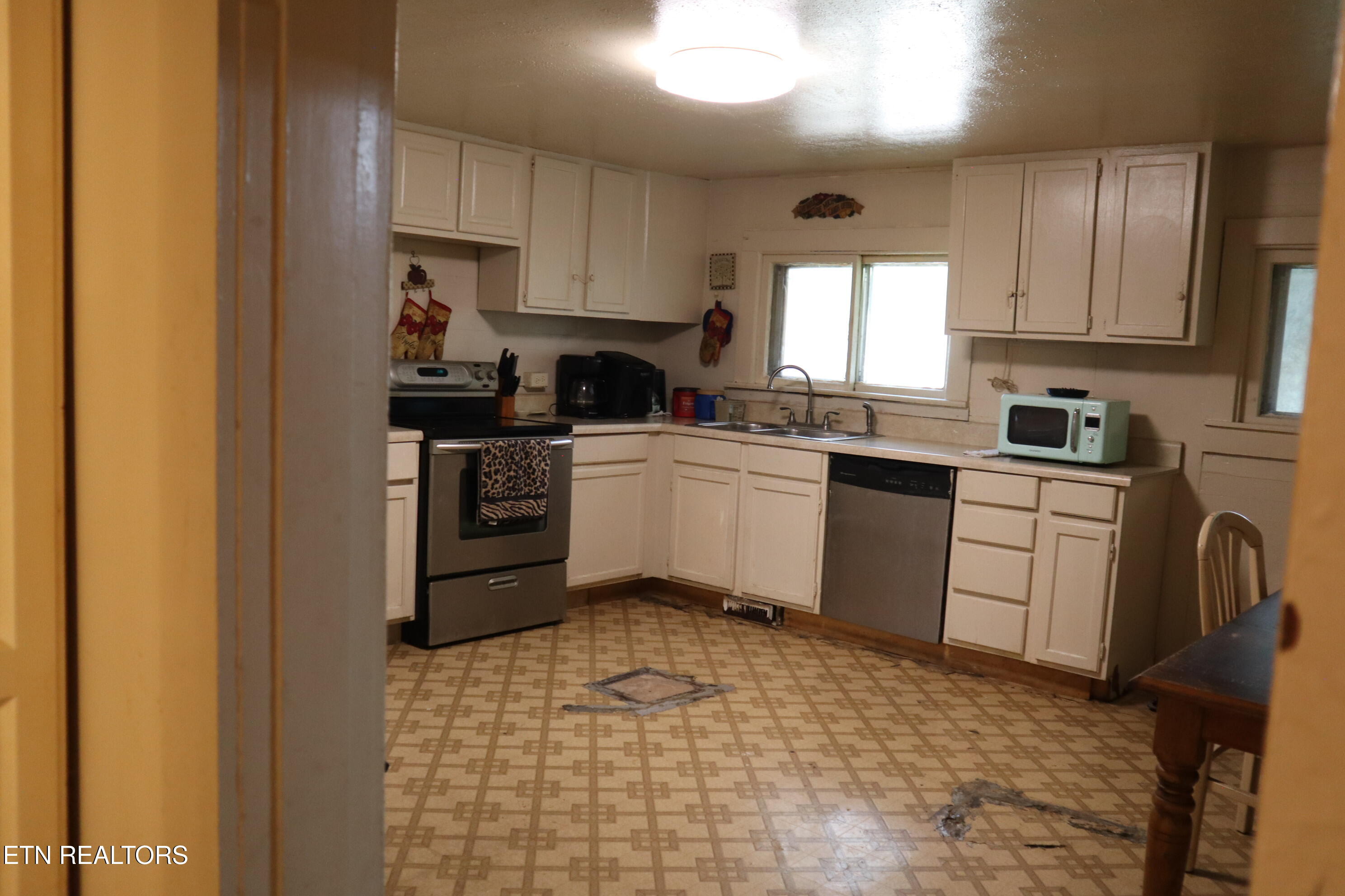 424 Meadowbrook Drive Pigeon Forge TN 37863