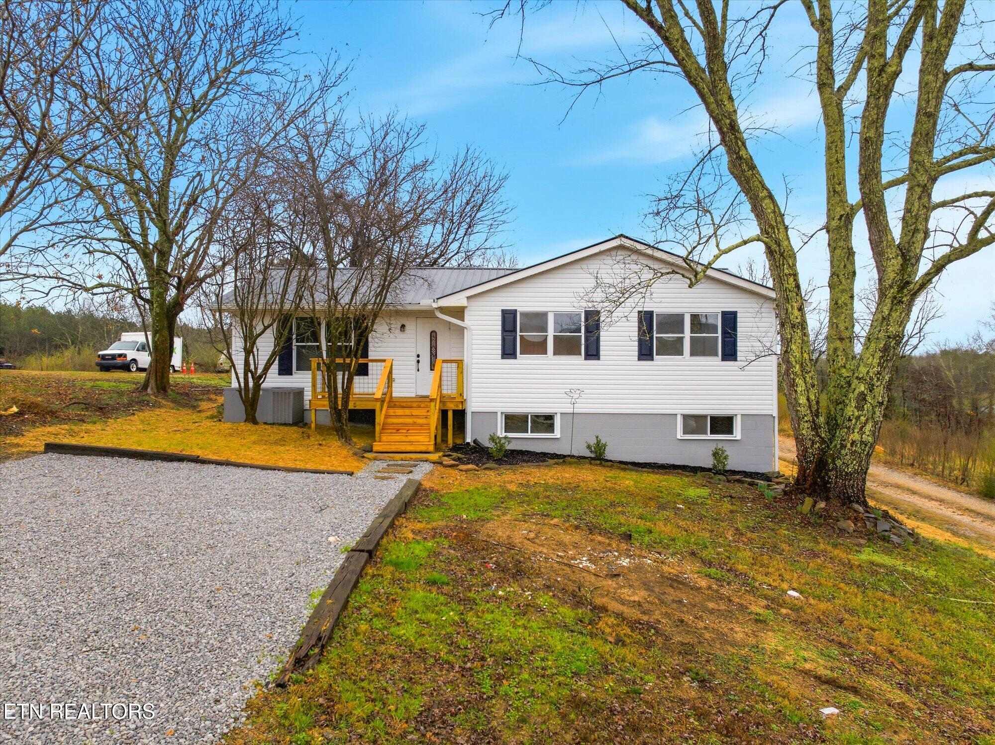 3034 Pete Worthington Road Evensville TN 37332