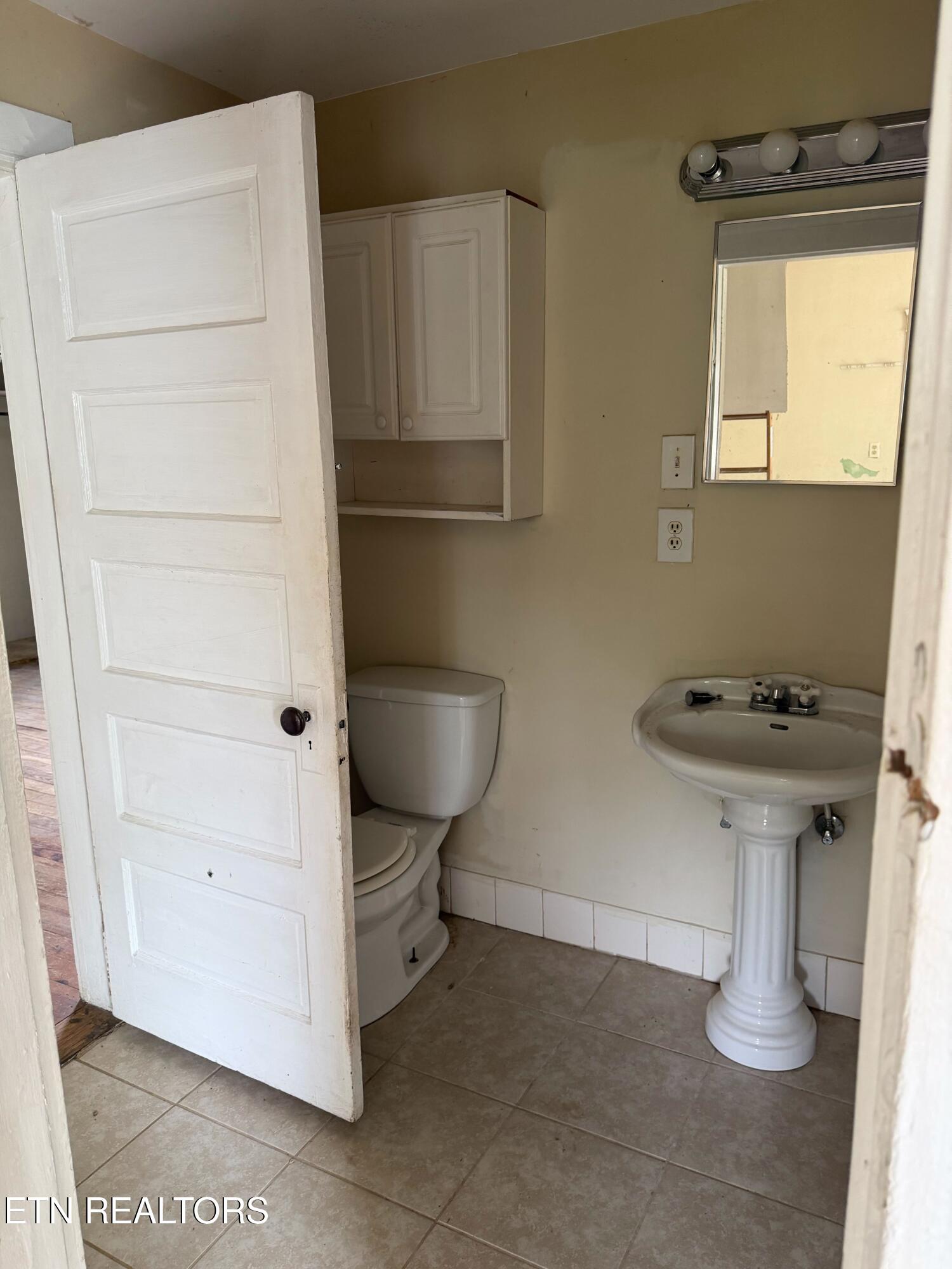 2616 Woodrow Drive Knoxville TN 37918
