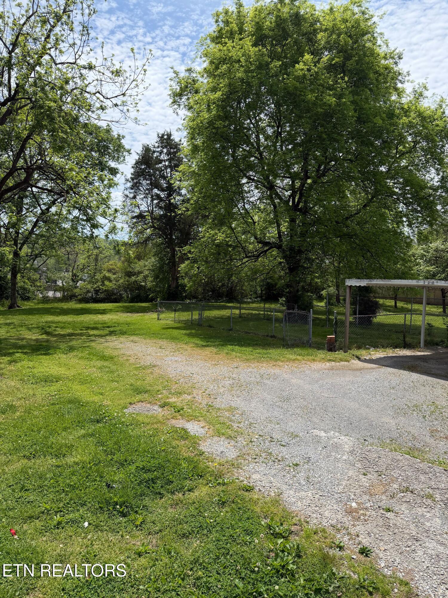 2616 Woodrow Drive Knoxville TN 37918