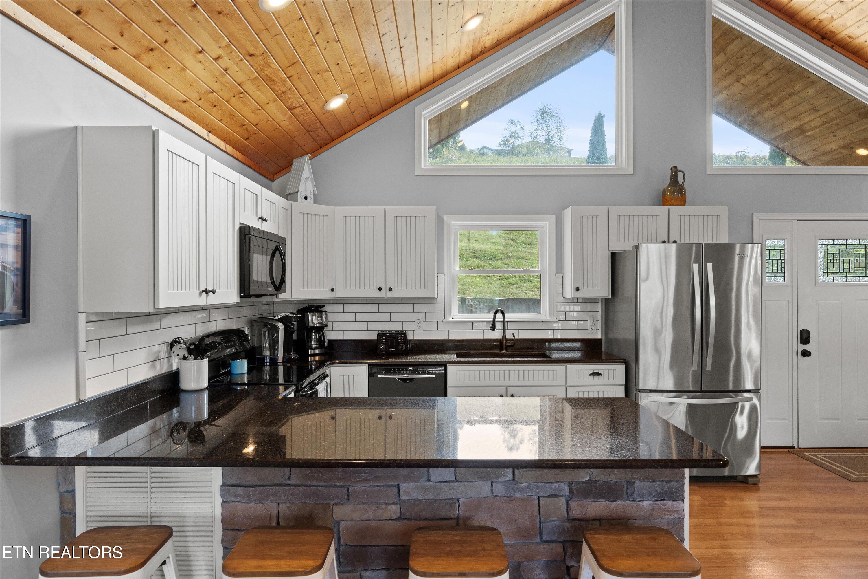 121 Hidden Lane Lafollette TN 37766