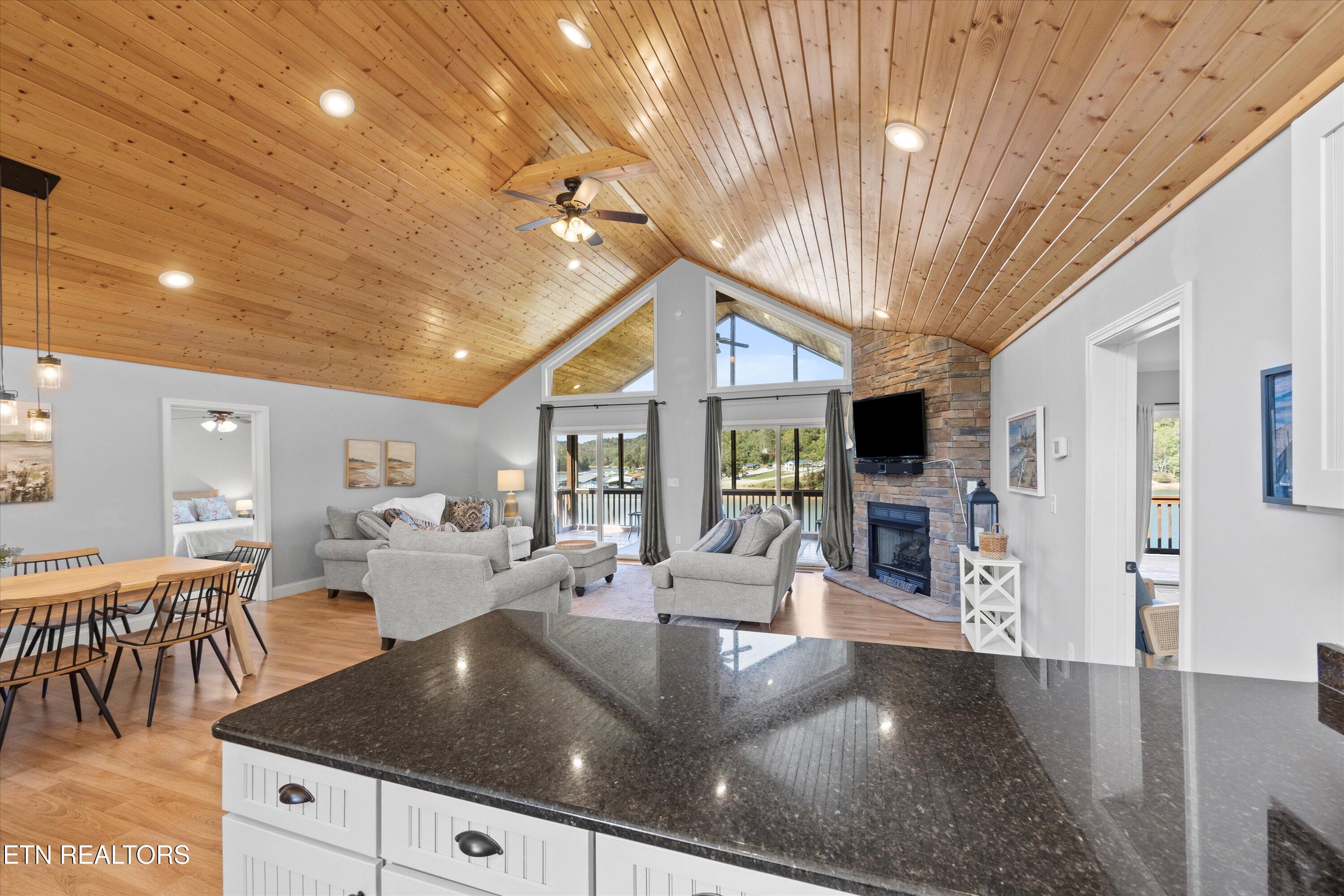 121 Hidden Lane Lafollette TN 37766