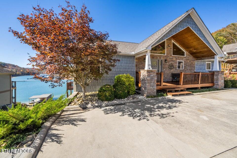 121 Hidden Lane Lafollette TN 37766