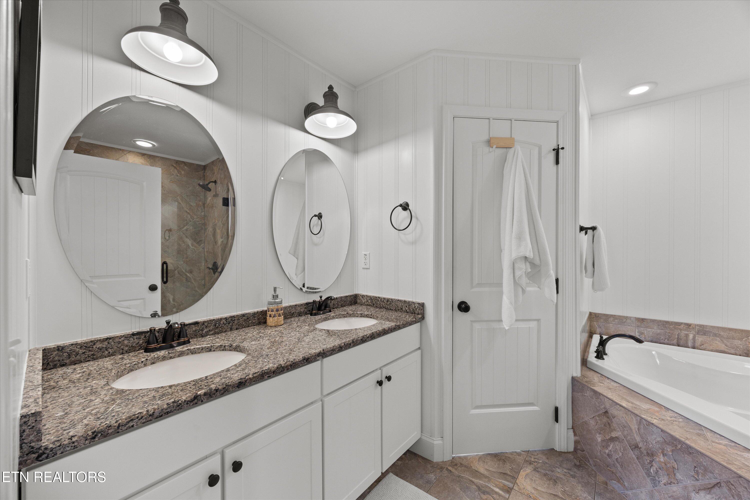 121 Hidden Lane Lafollette TN 37766