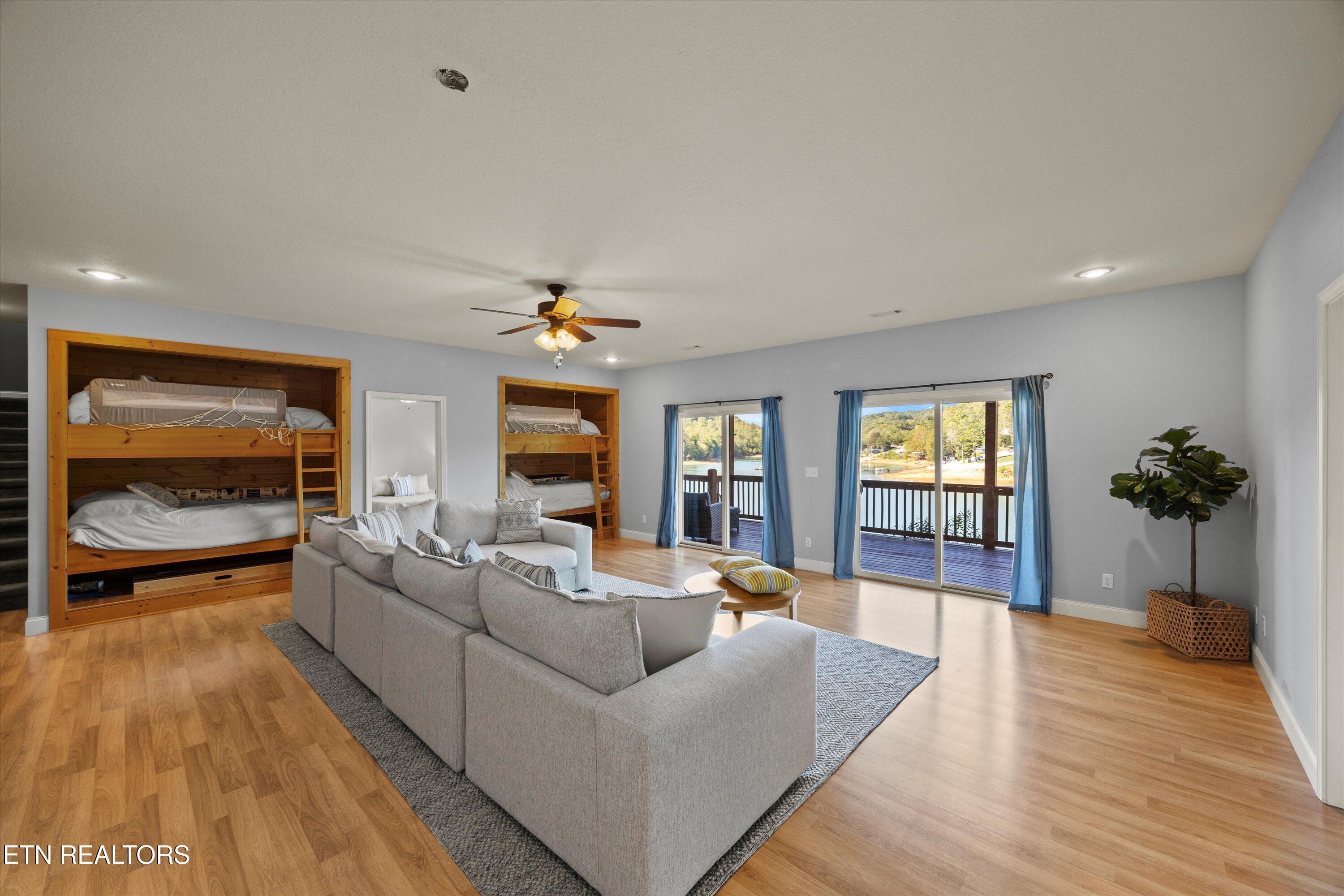 121 Hidden Lane Lafollette TN 37766