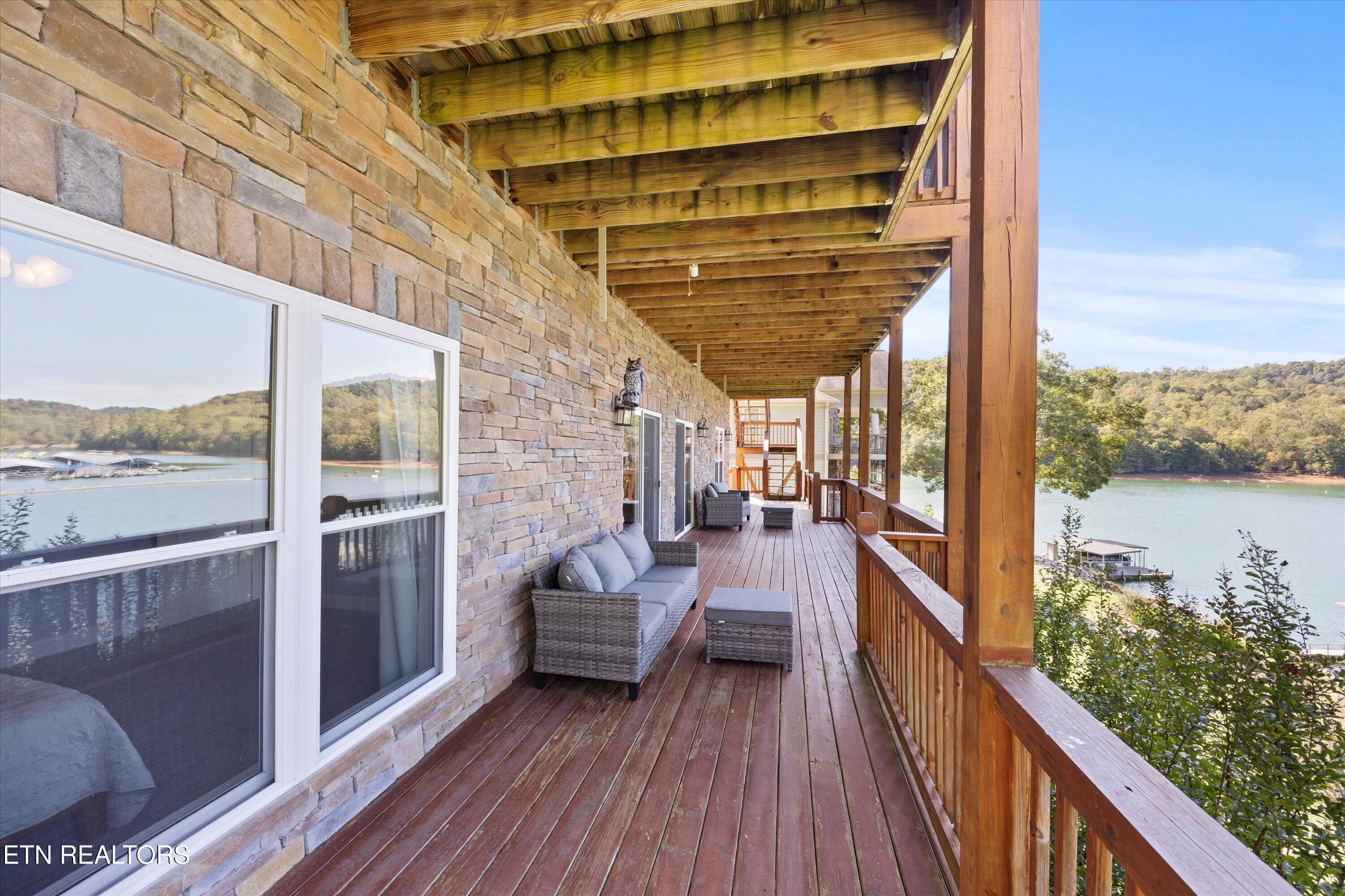 121 Hidden Lane Lafollette TN 37766