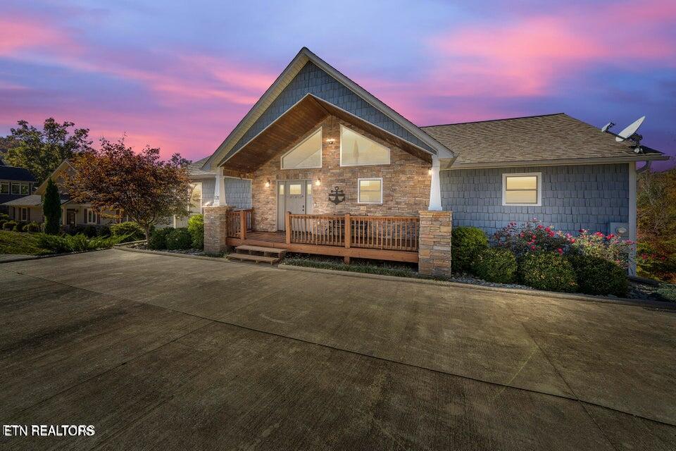 121 Hidden Lane Lafollette TN 37766