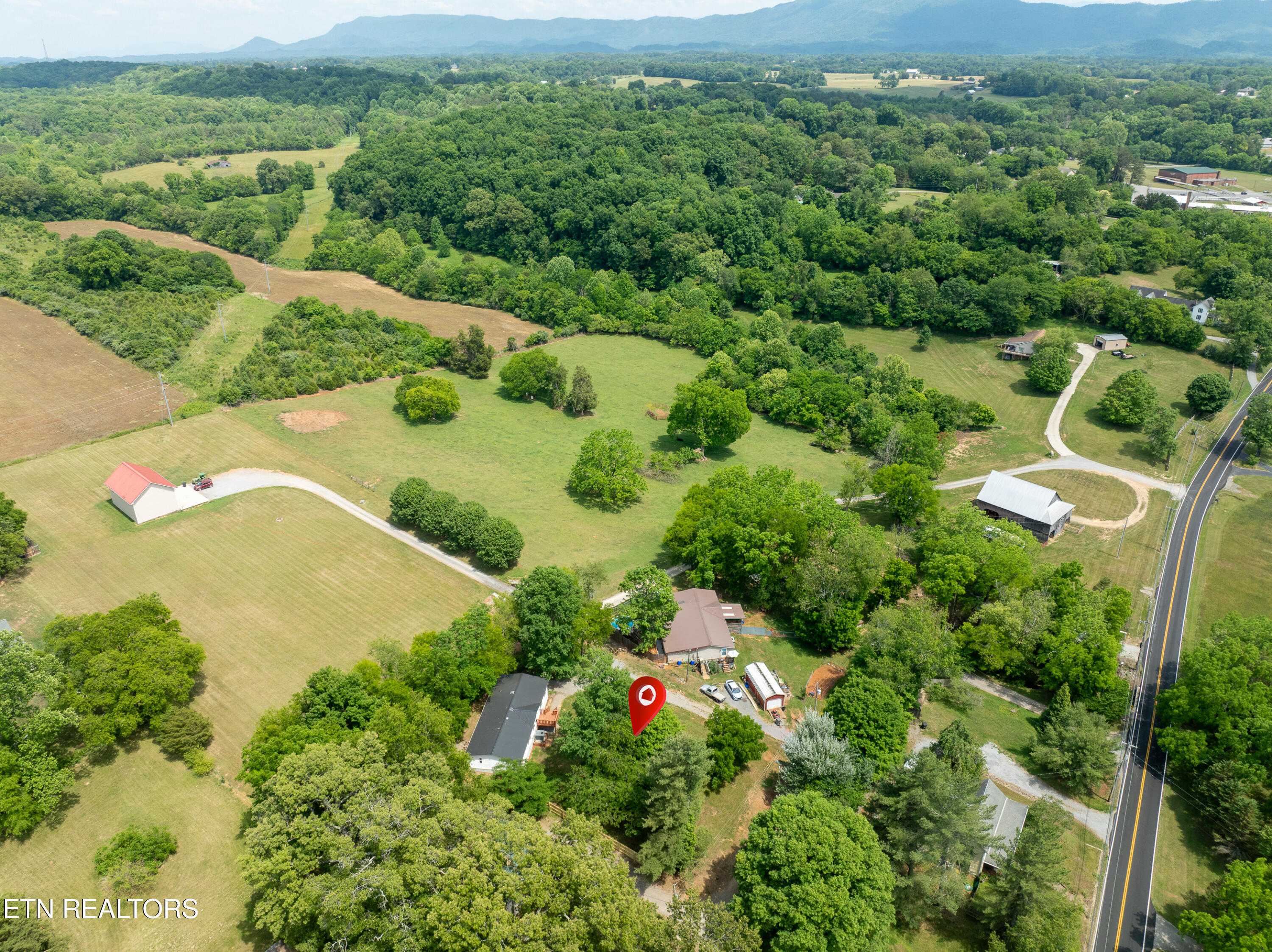 4533 Wildwood Road Maryville TN 37804