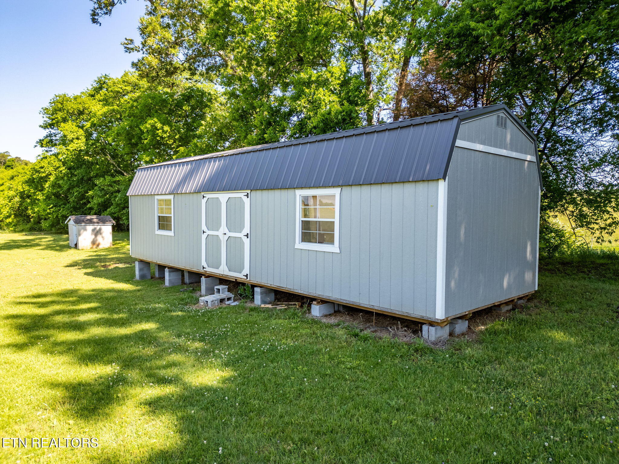 28759 N Highway 95 Greenback TN 37742