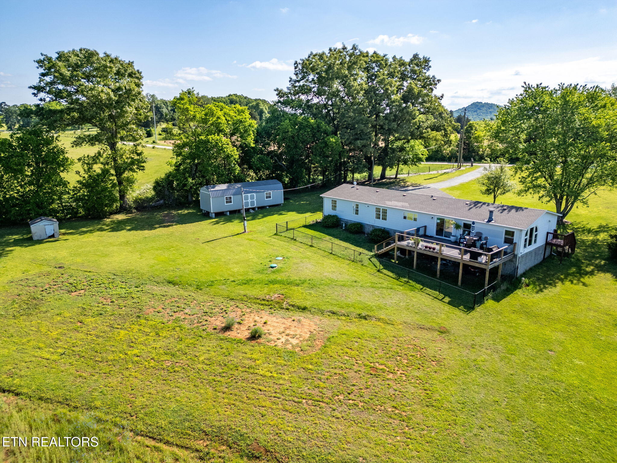 28759 N Highway 95 Greenback TN 37742