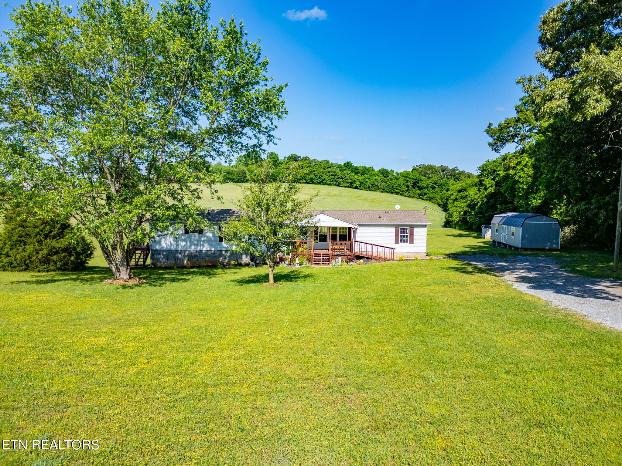 28759 N Highway 95 Greenback TN 37742