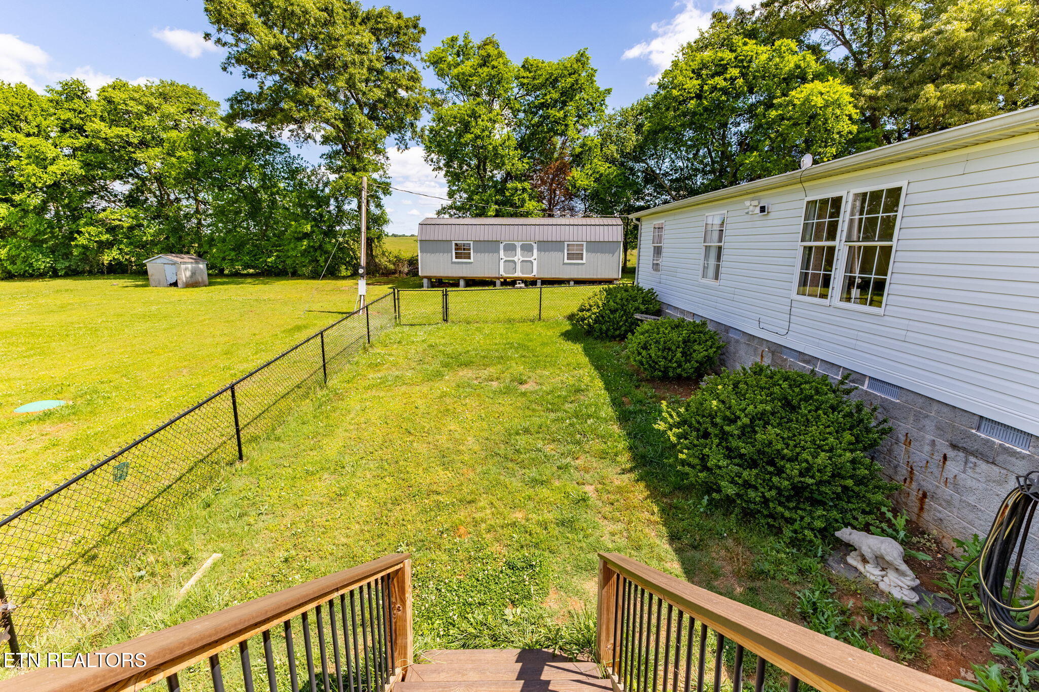 28759 N Highway 95 Greenback TN 37742