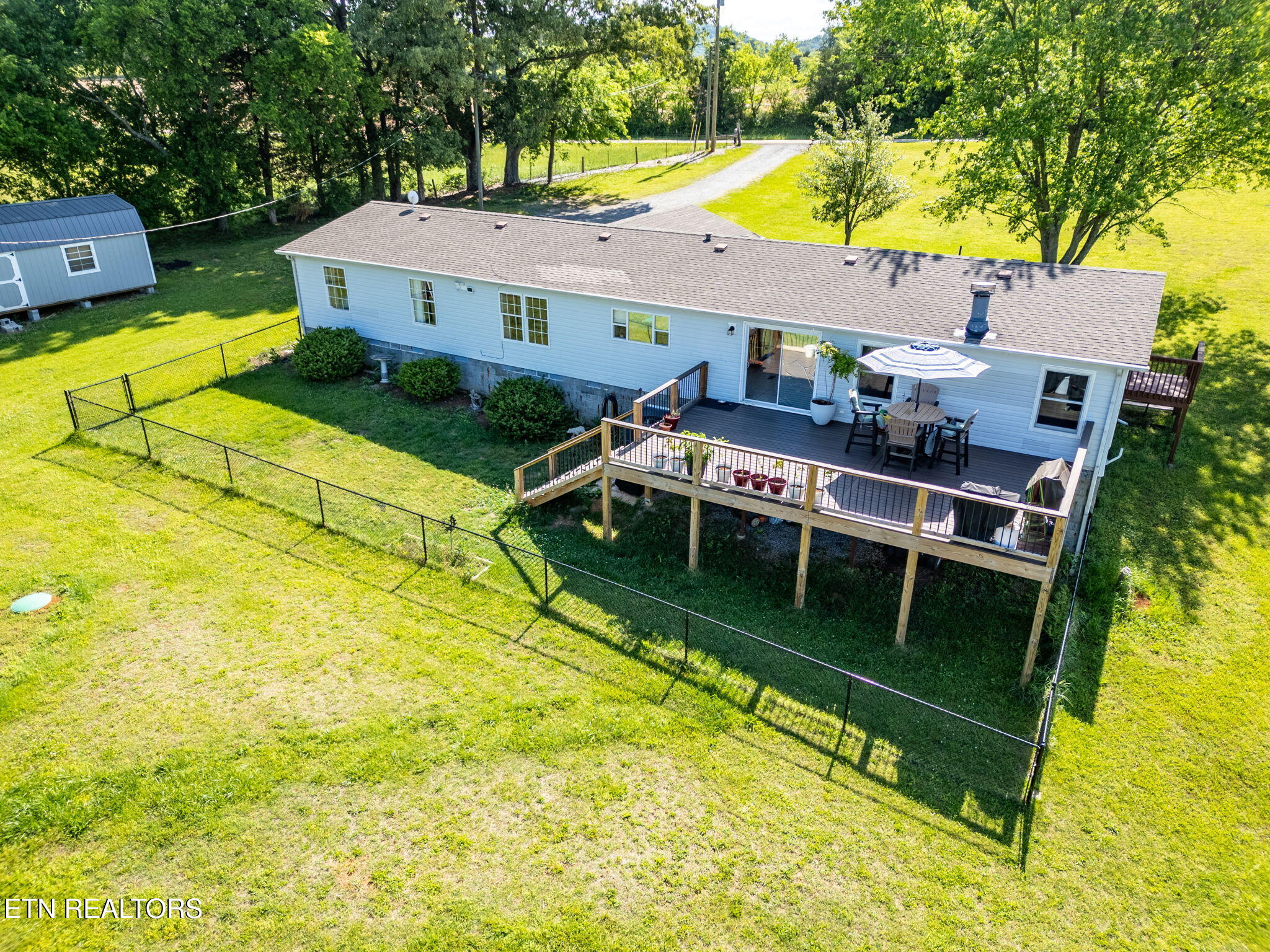 28759 N Highway 95 Greenback TN 37742
