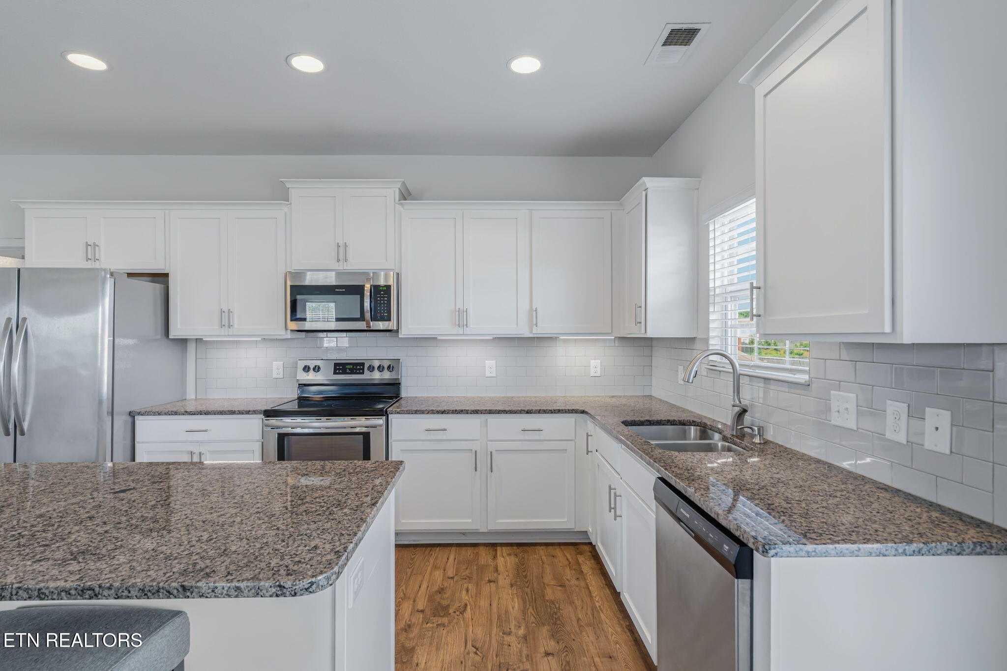 277 Gail Lane Lenoir City TN 37772