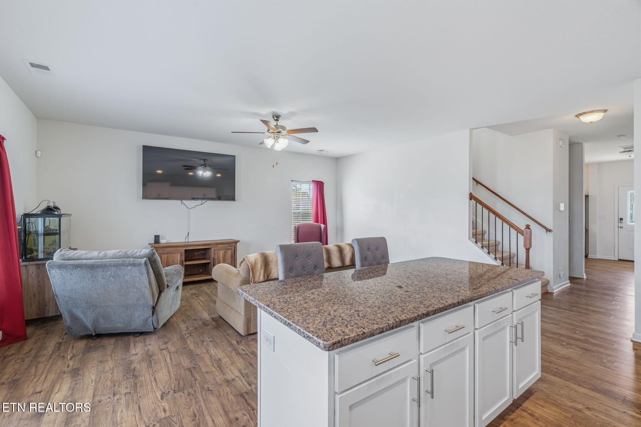 277 Gail Lane Lenoir City TN 37772