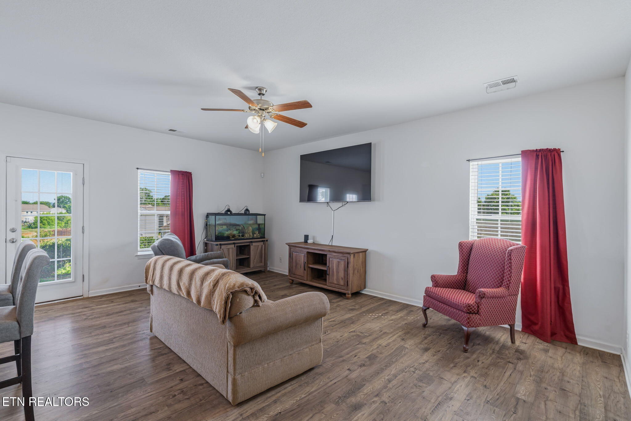 277 Gail Lane Lenoir City TN 37772