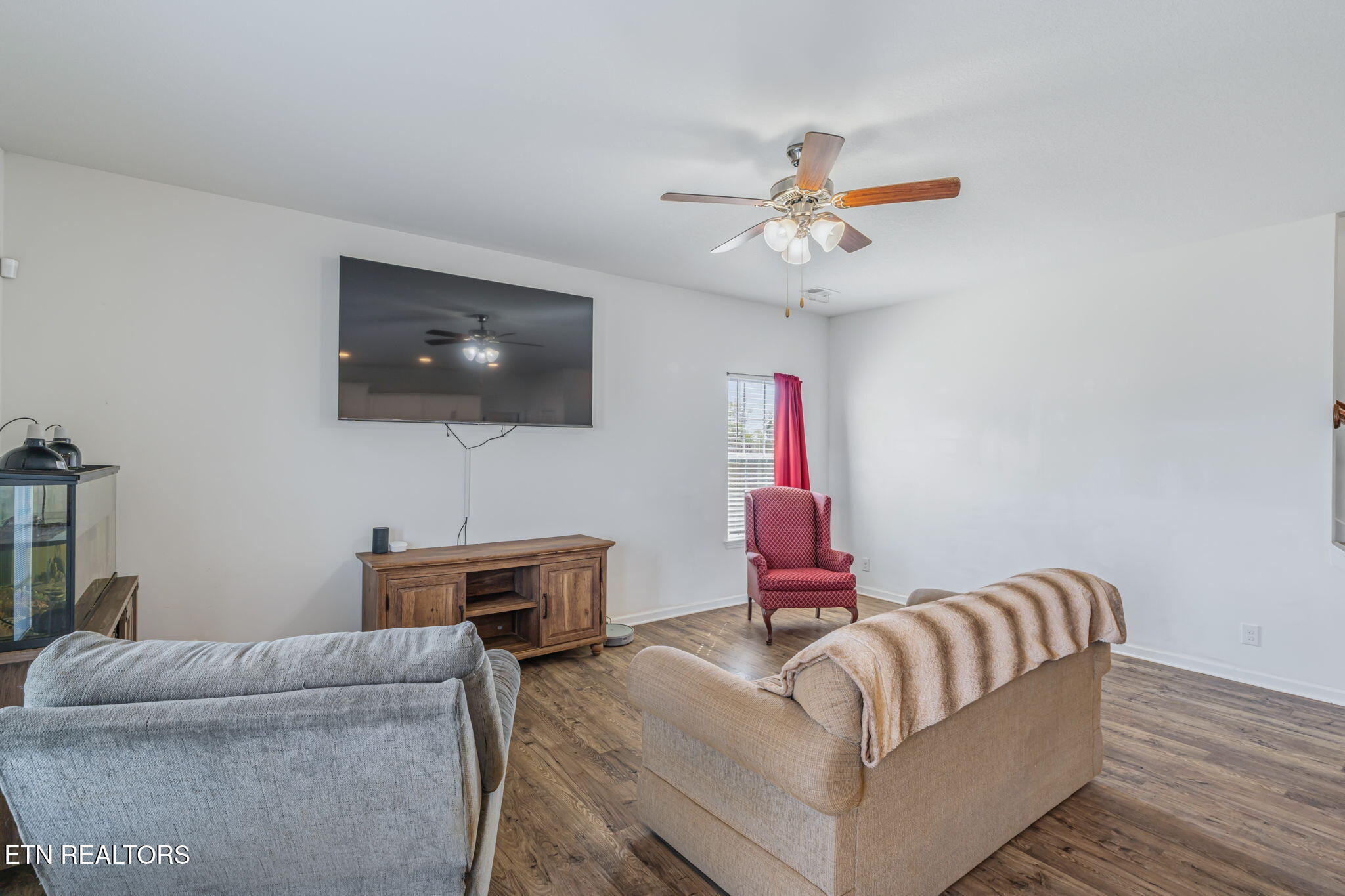 277 Gail Lane Lenoir City TN 37772