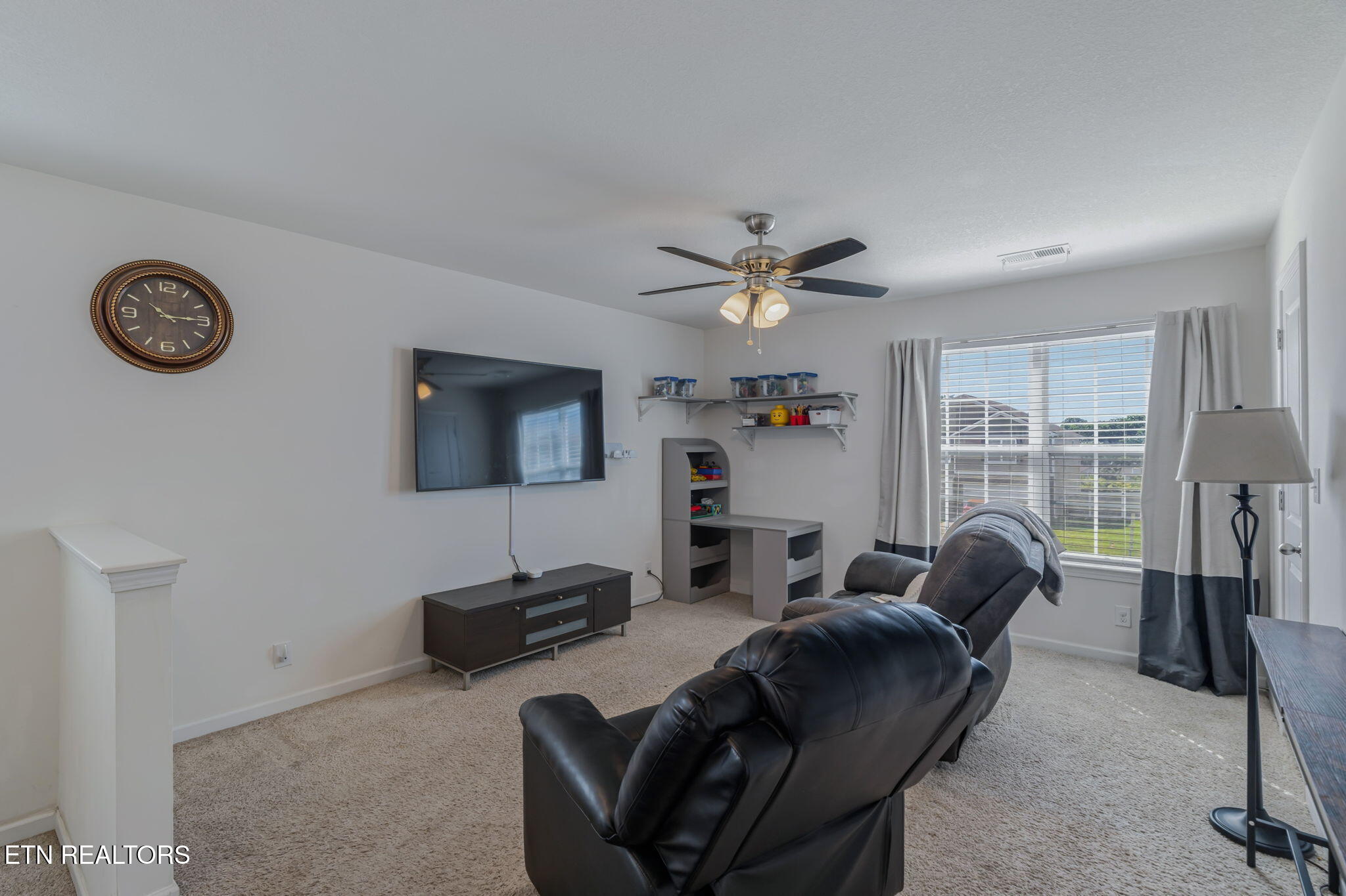 277 Gail Lane Lenoir City TN 37772