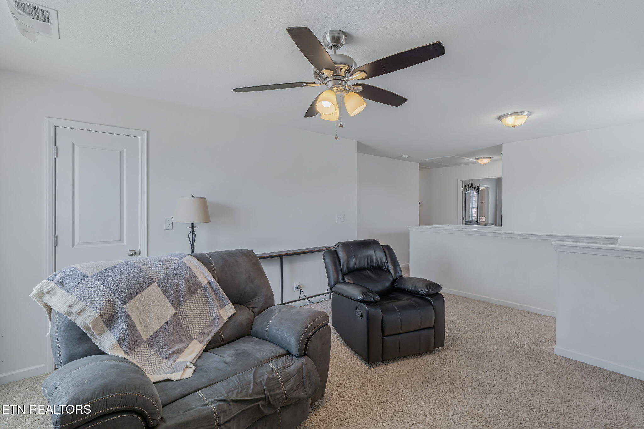 277 Gail Lane Lenoir City TN 37772