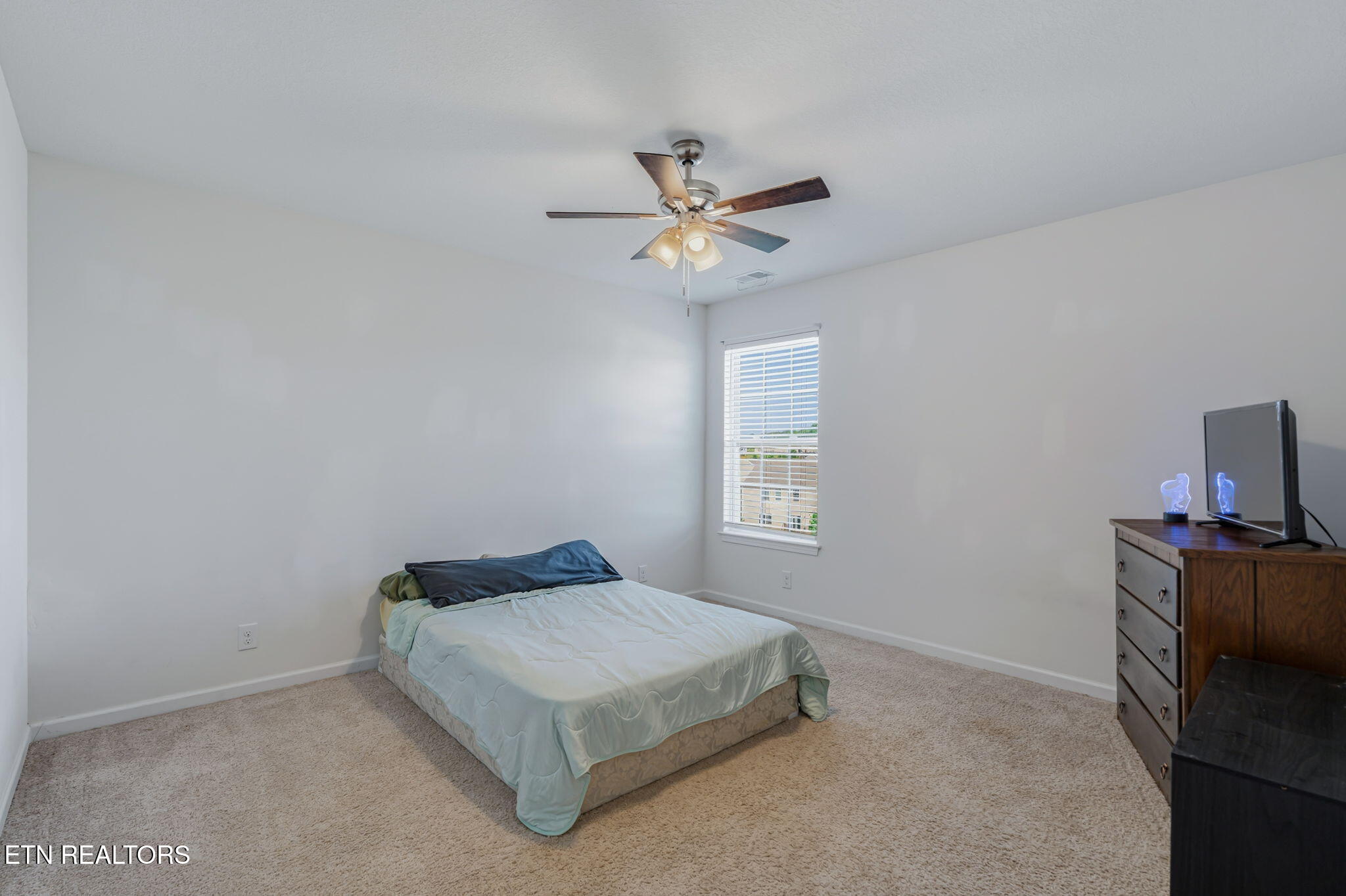 277 Gail Lane Lenoir City TN 37772