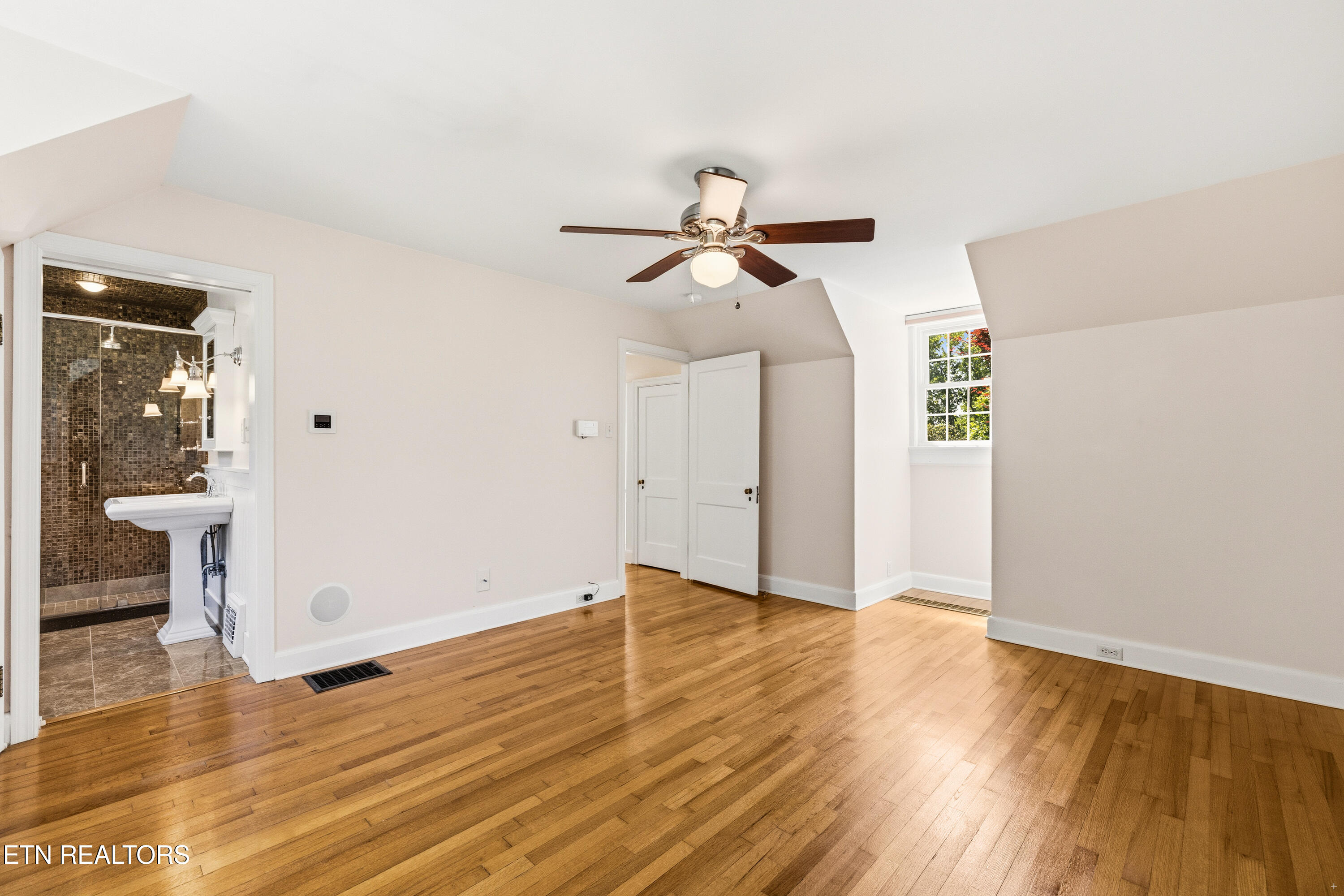 7107 Stone Mill Drive Knoxville TN 37919